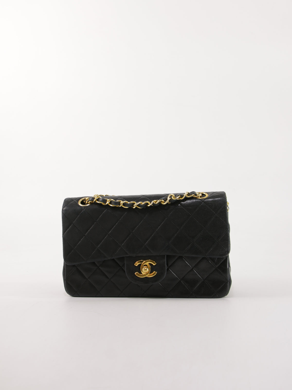 Chanel - small Classic Flap