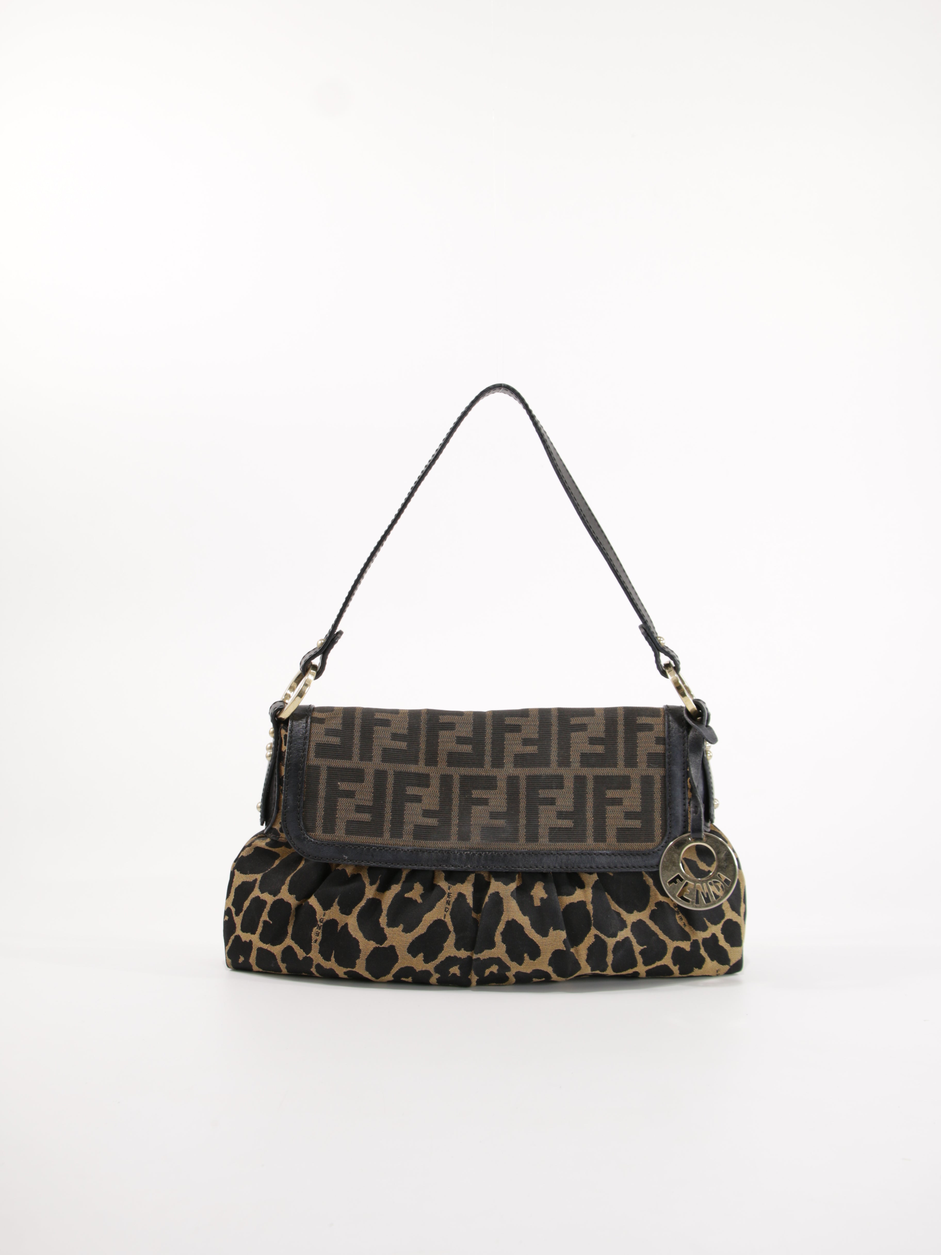 FENDI SHOULDER BAGS
