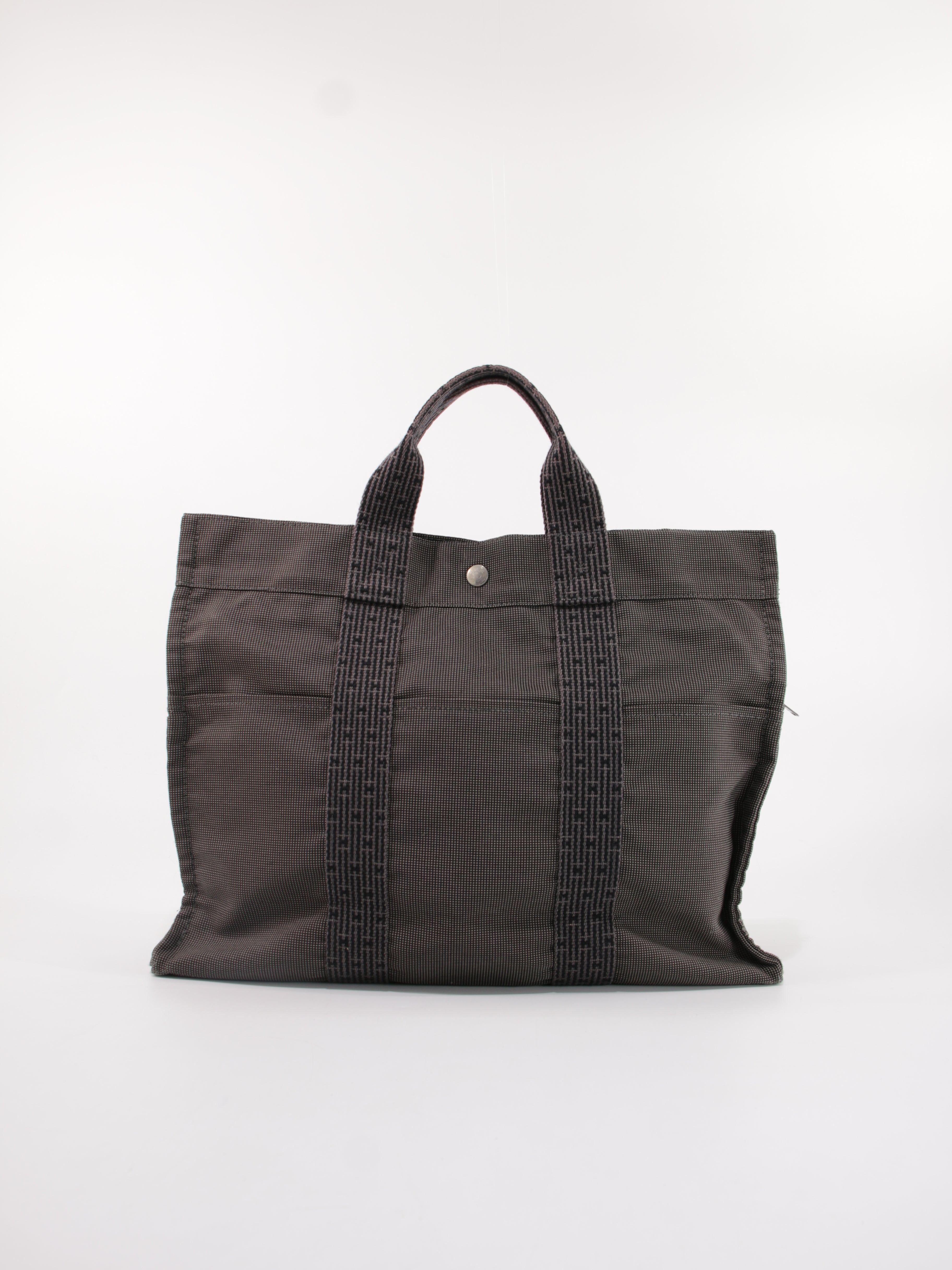 Bags under 535 eur.