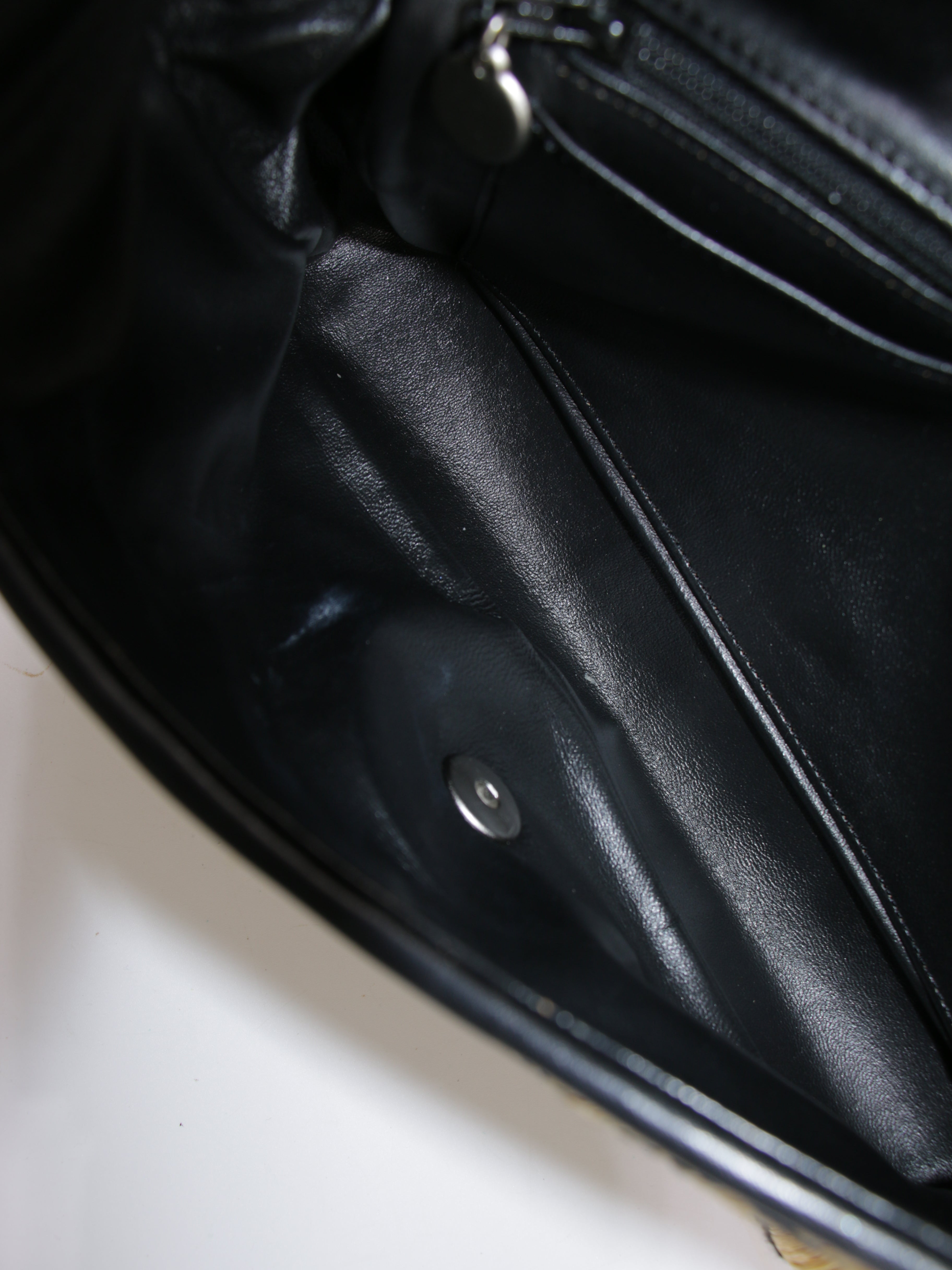 Medium Single Flap
