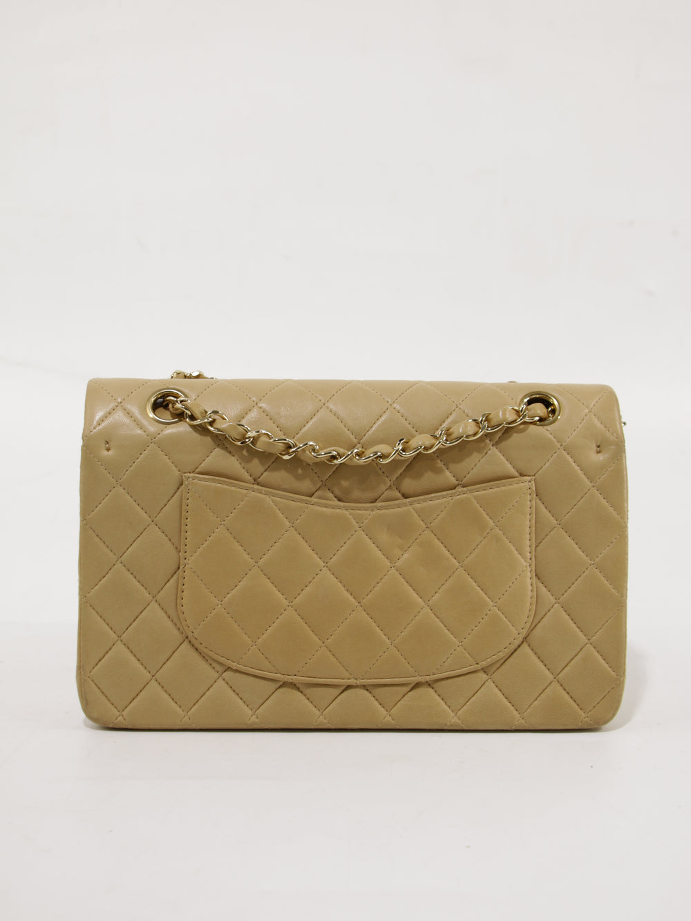 Medium Classic Flap