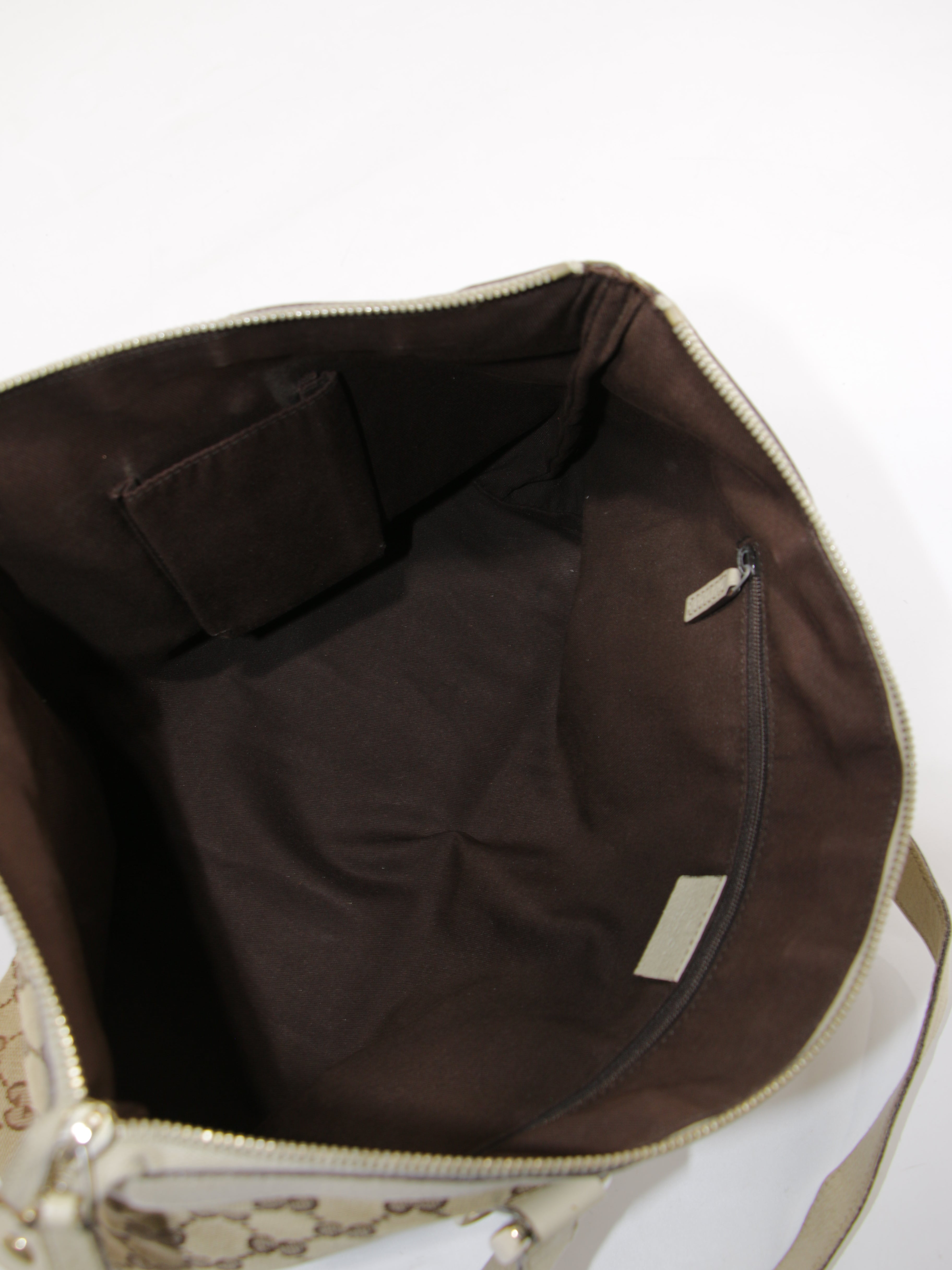 Abbey Zip Tote
