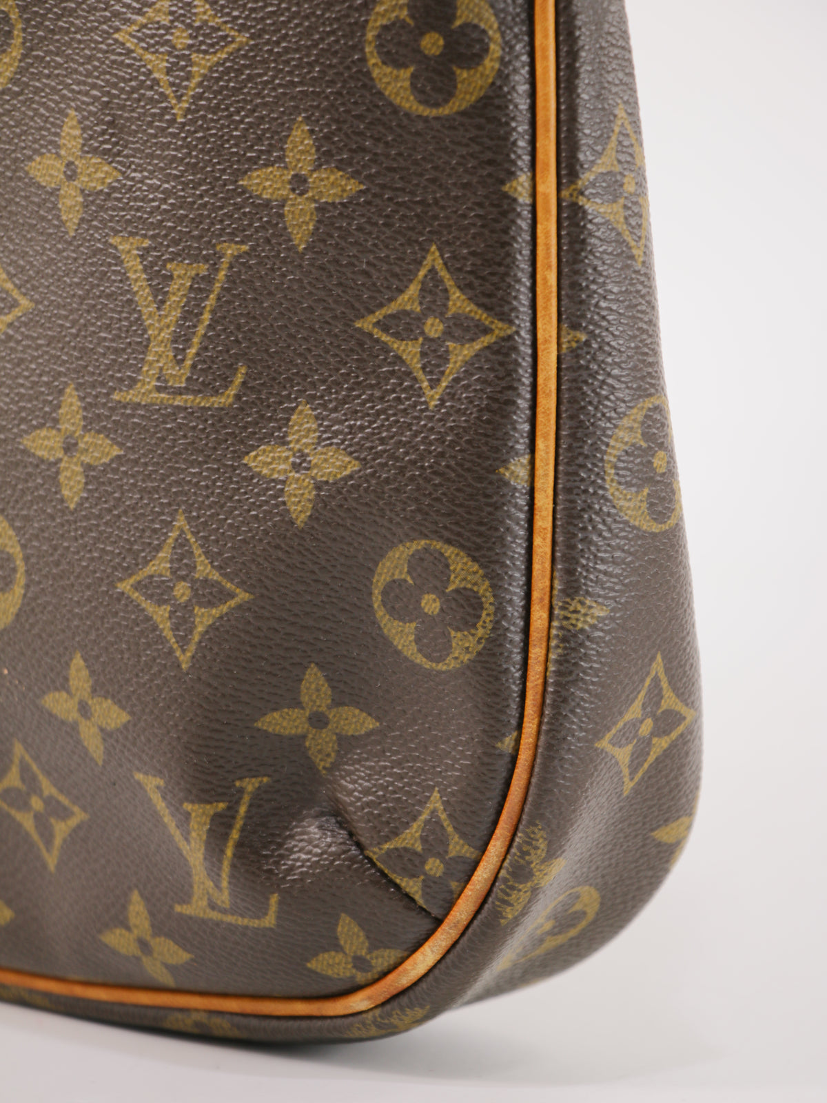 Louis Vuitton Crossbody Bag
