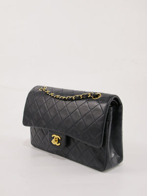 Medium Classic Flap