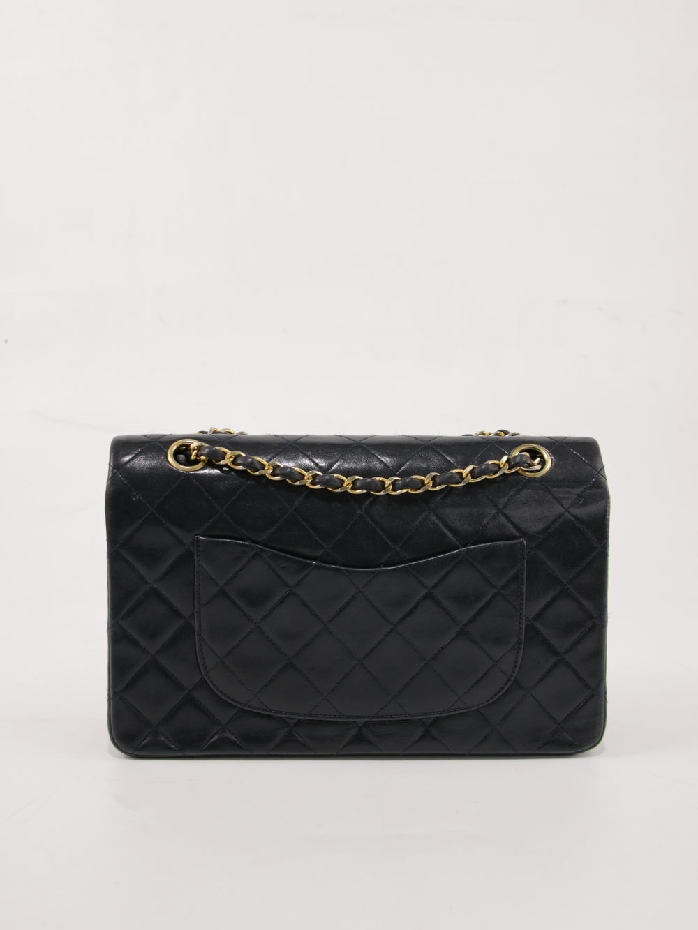 Medium Classic Flap