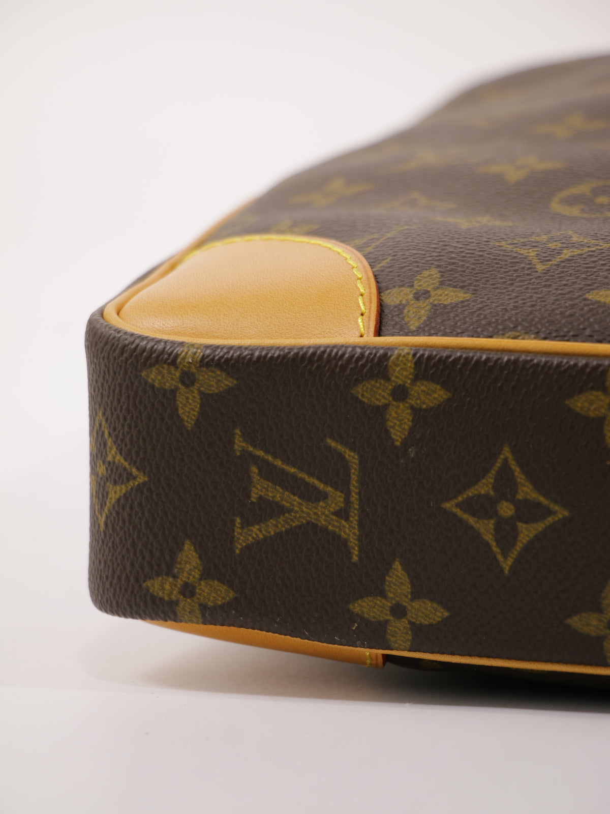 Louis Vuitton Port Documents Voyage GM
