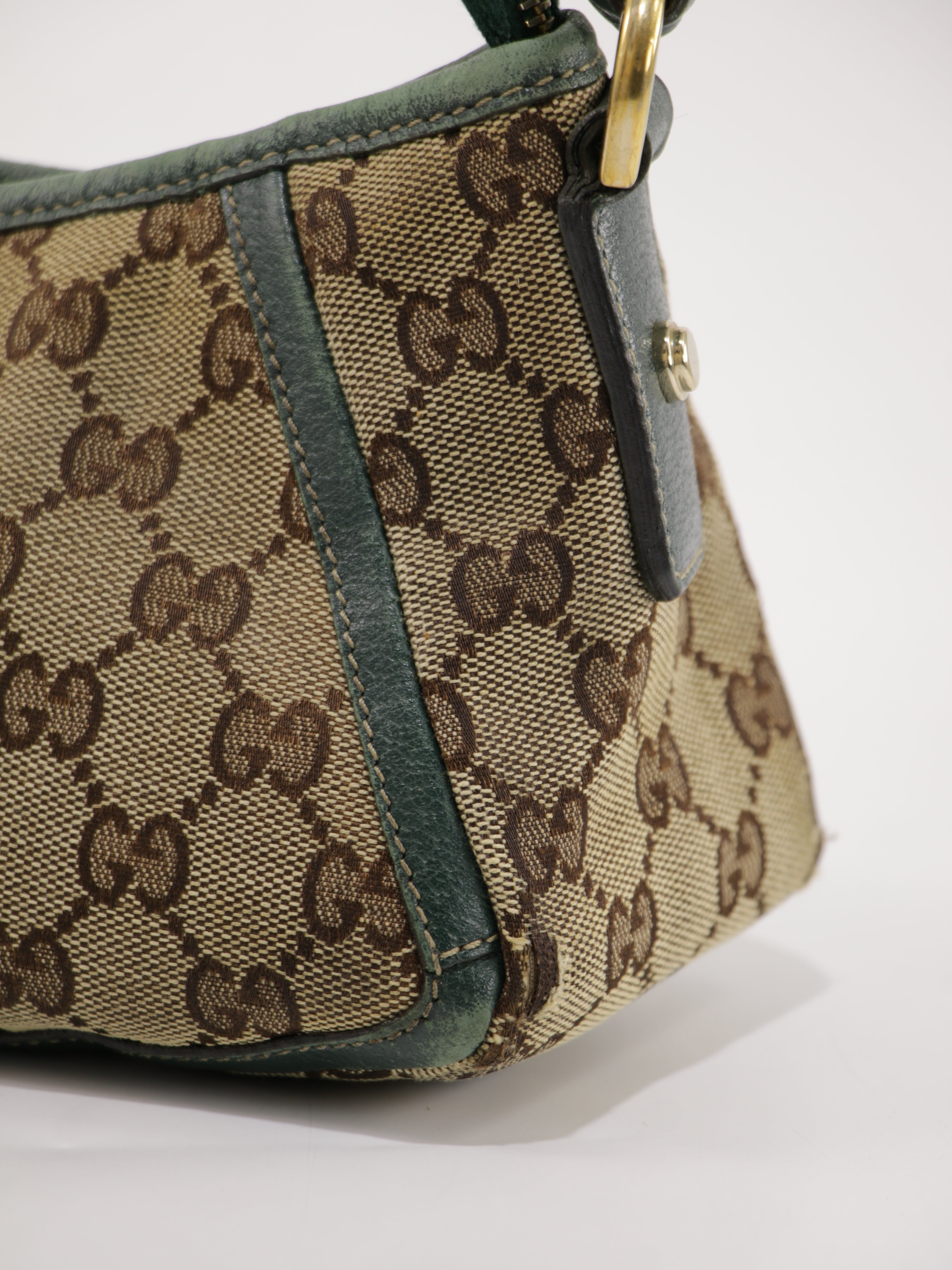 Abbey D-Ring Pochette