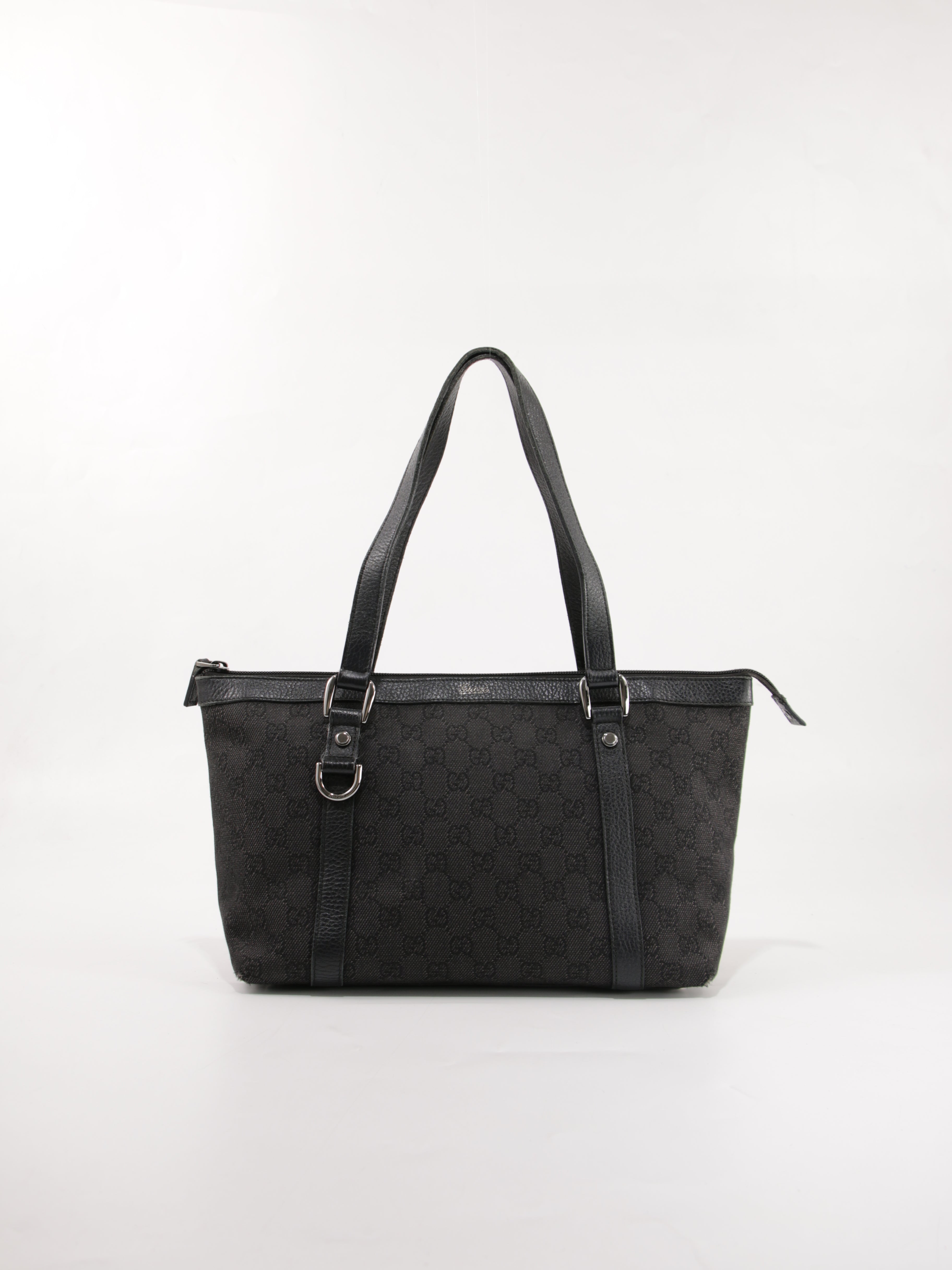 Abbey Zip Tote