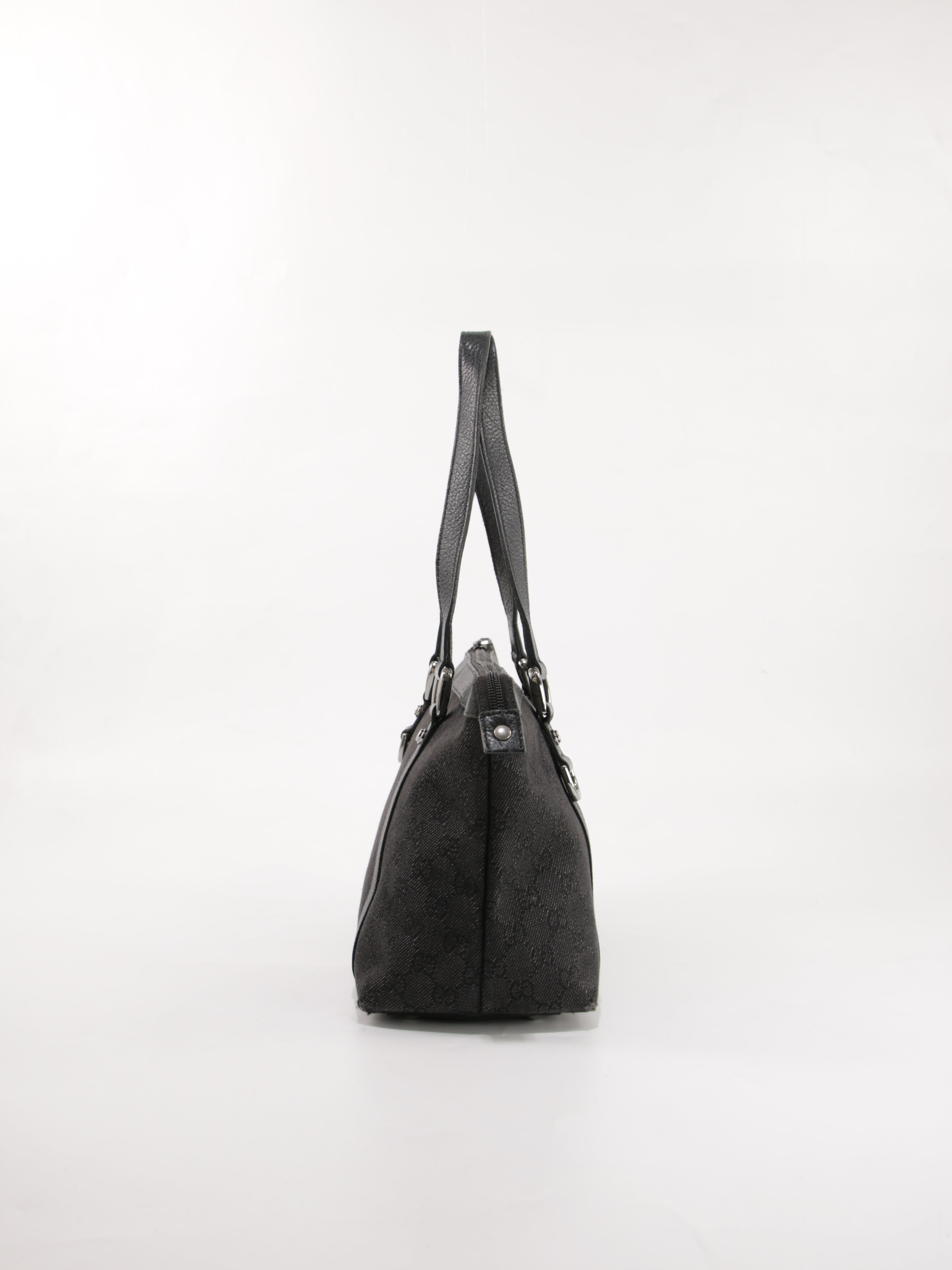 Abbey Zip Tote