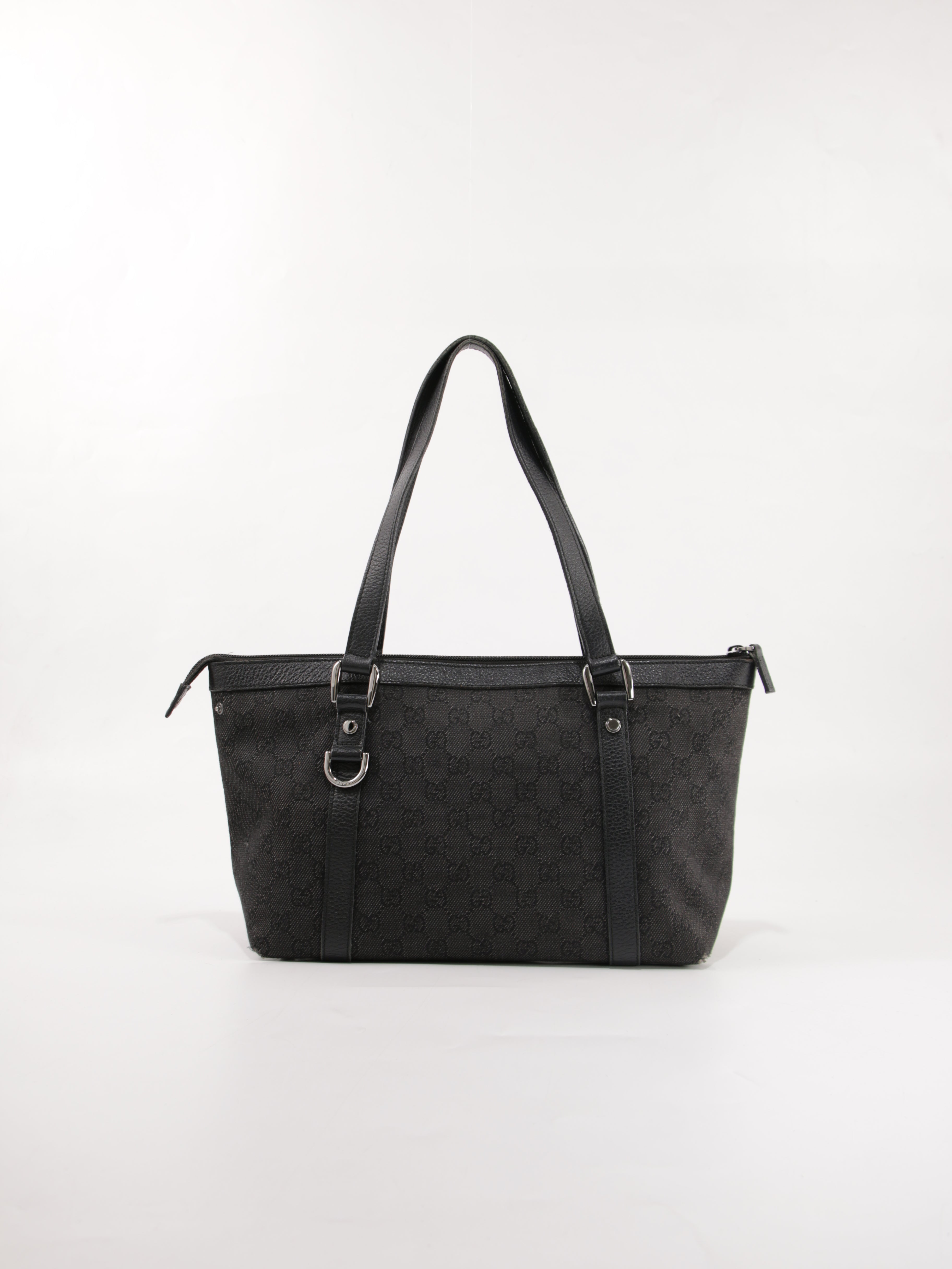 Abbey Zip Tote