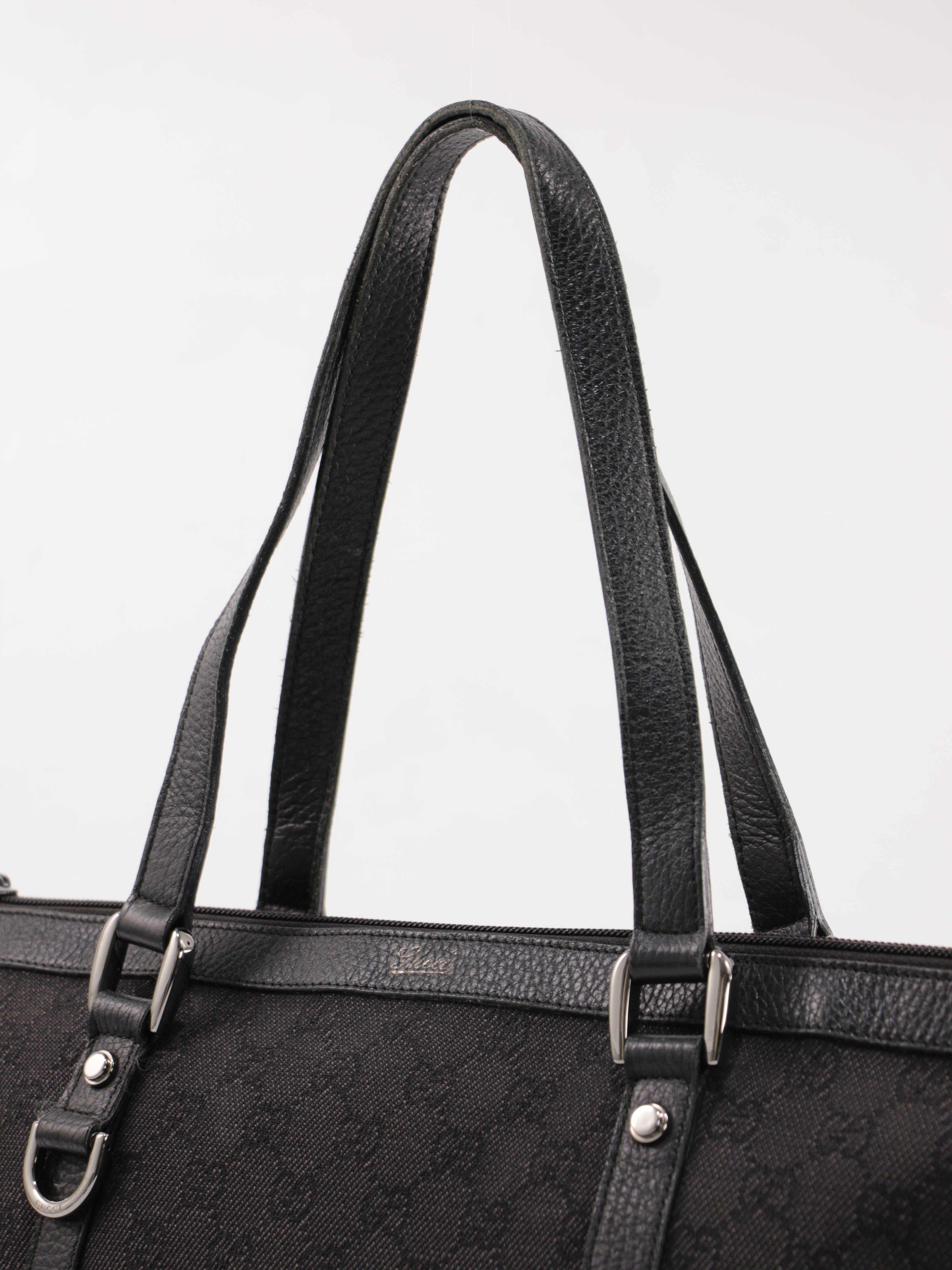Abbey Zip Tote