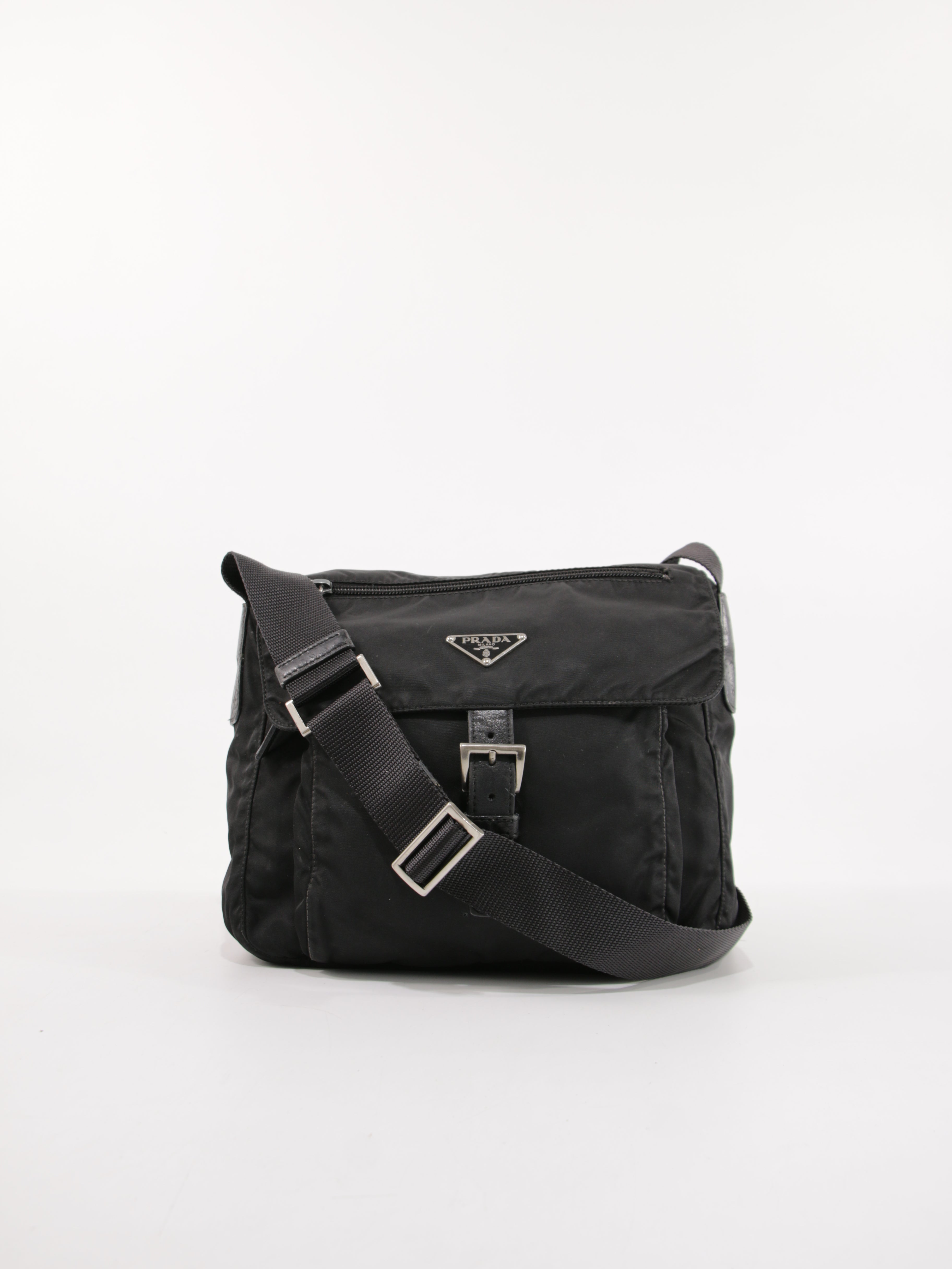Single Buckle Messenger