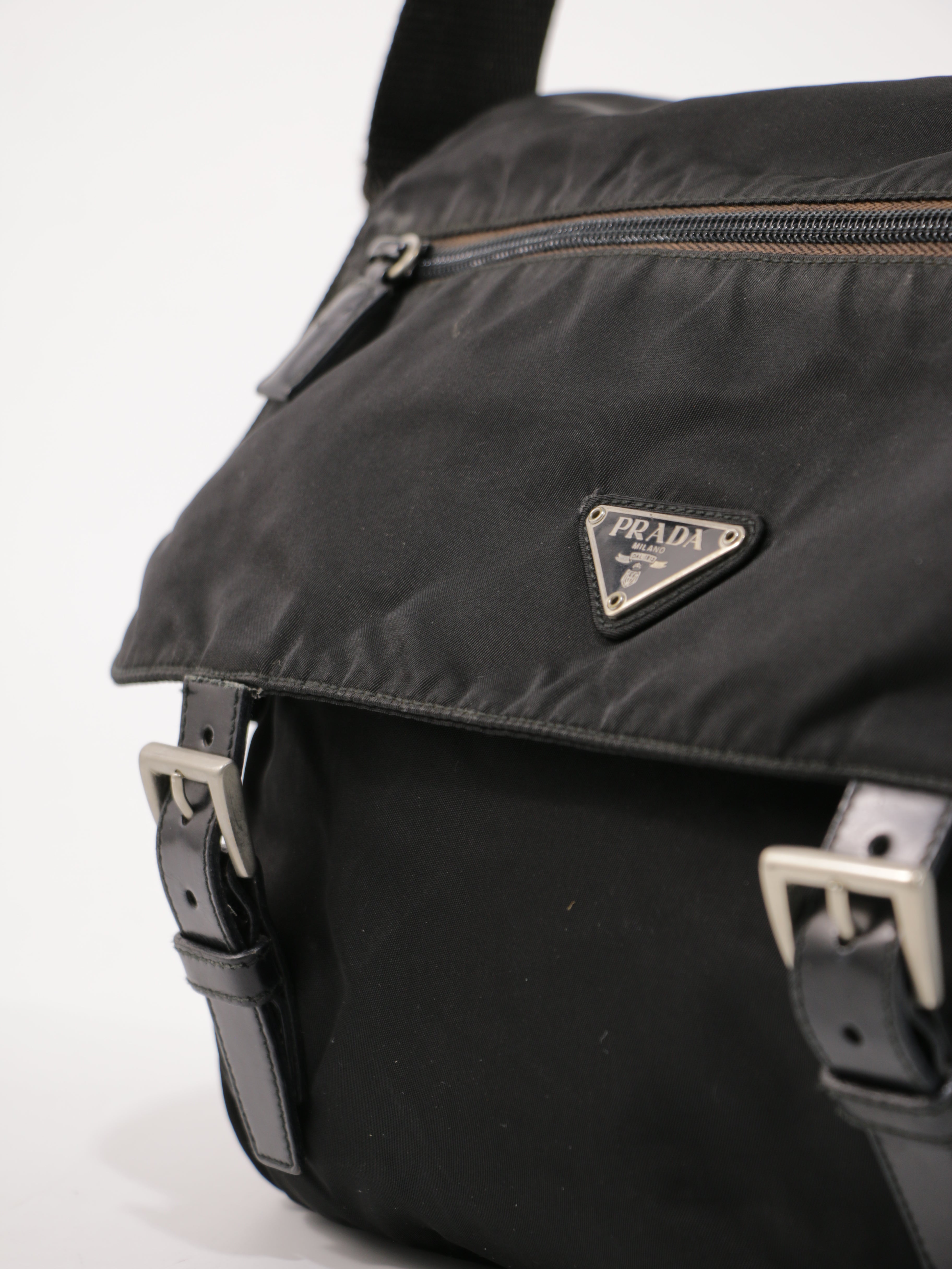 Double Buckle Messenger