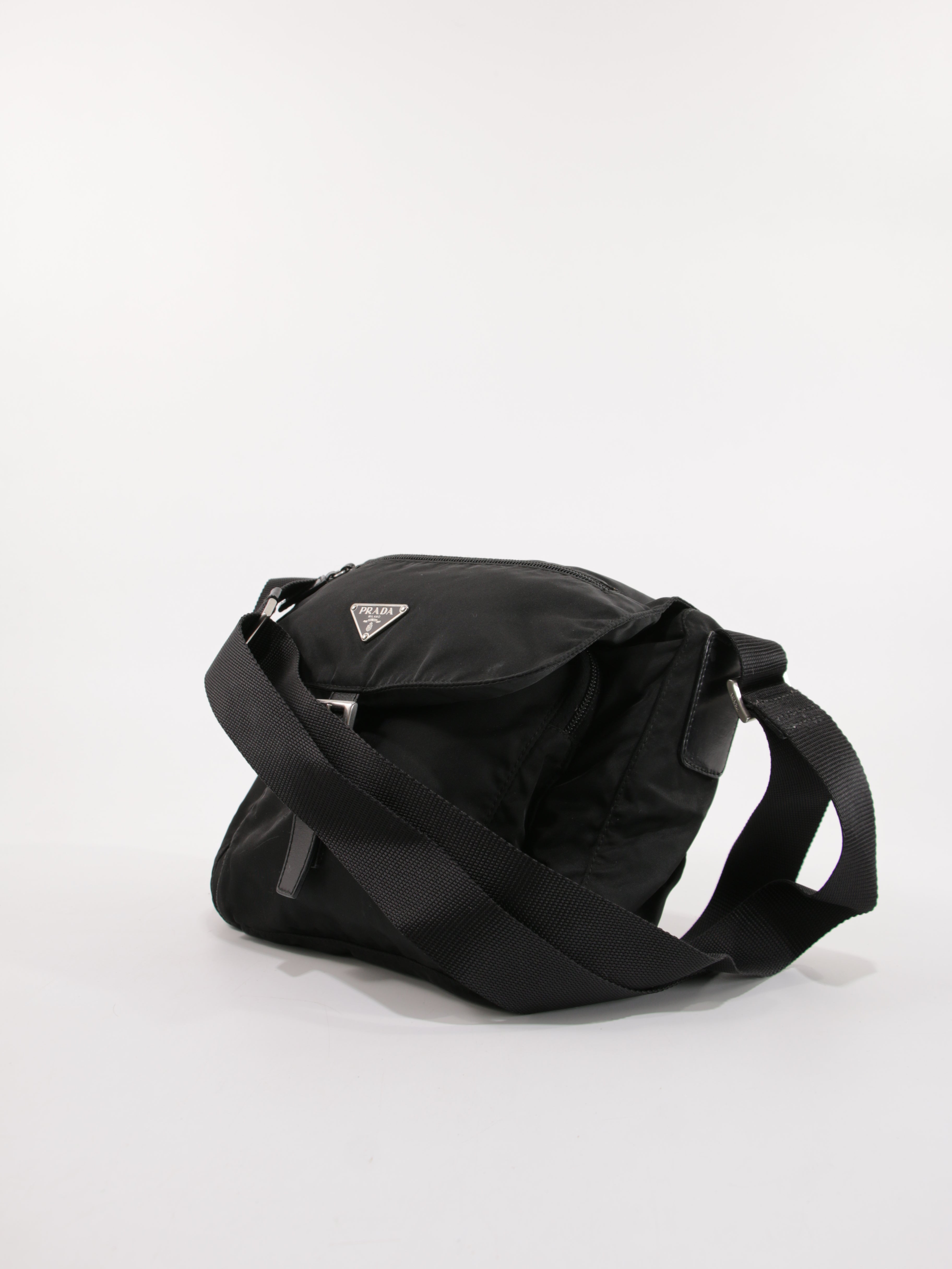 Single Buckle Messenger