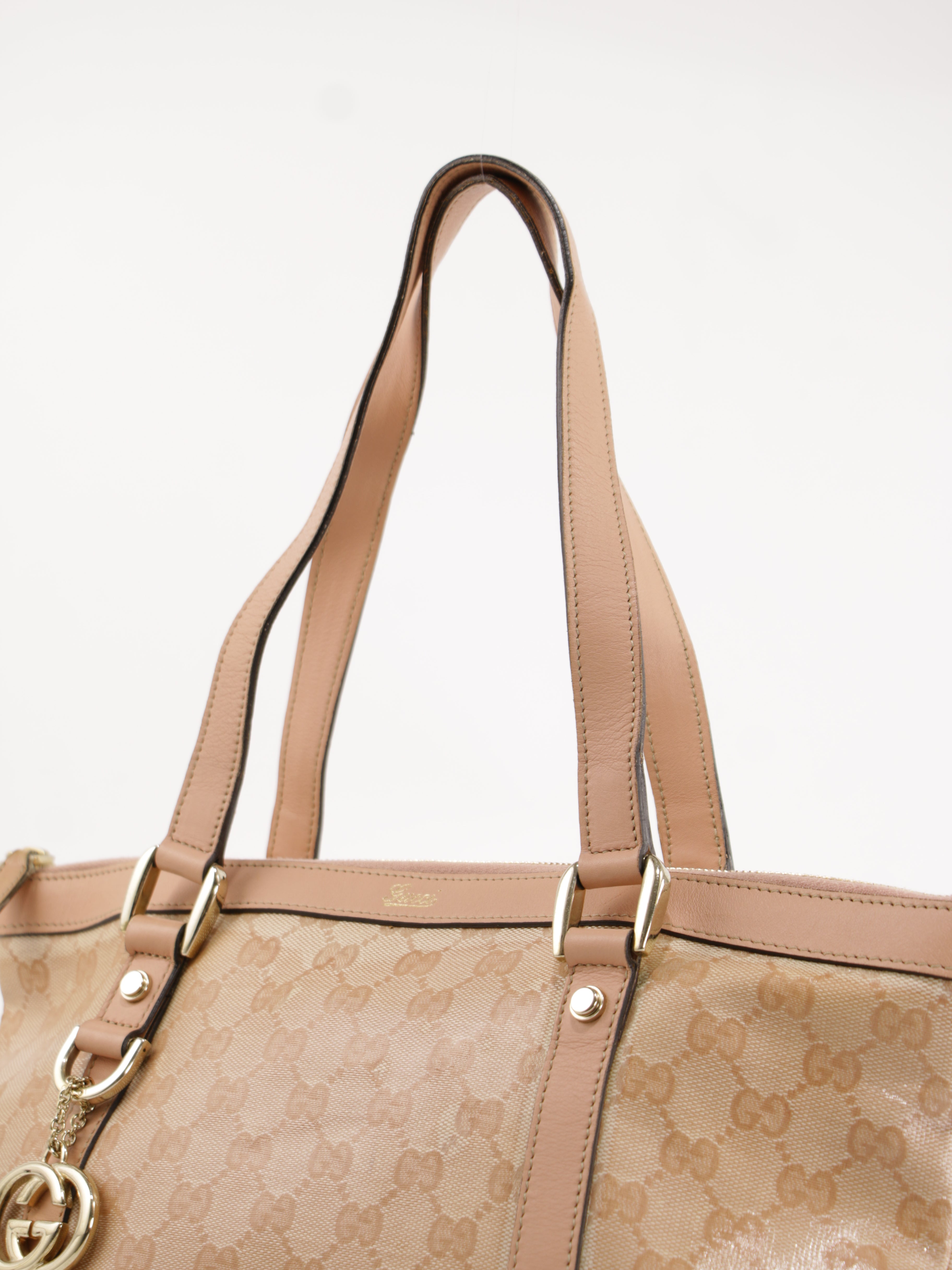Abbey Zip Tote