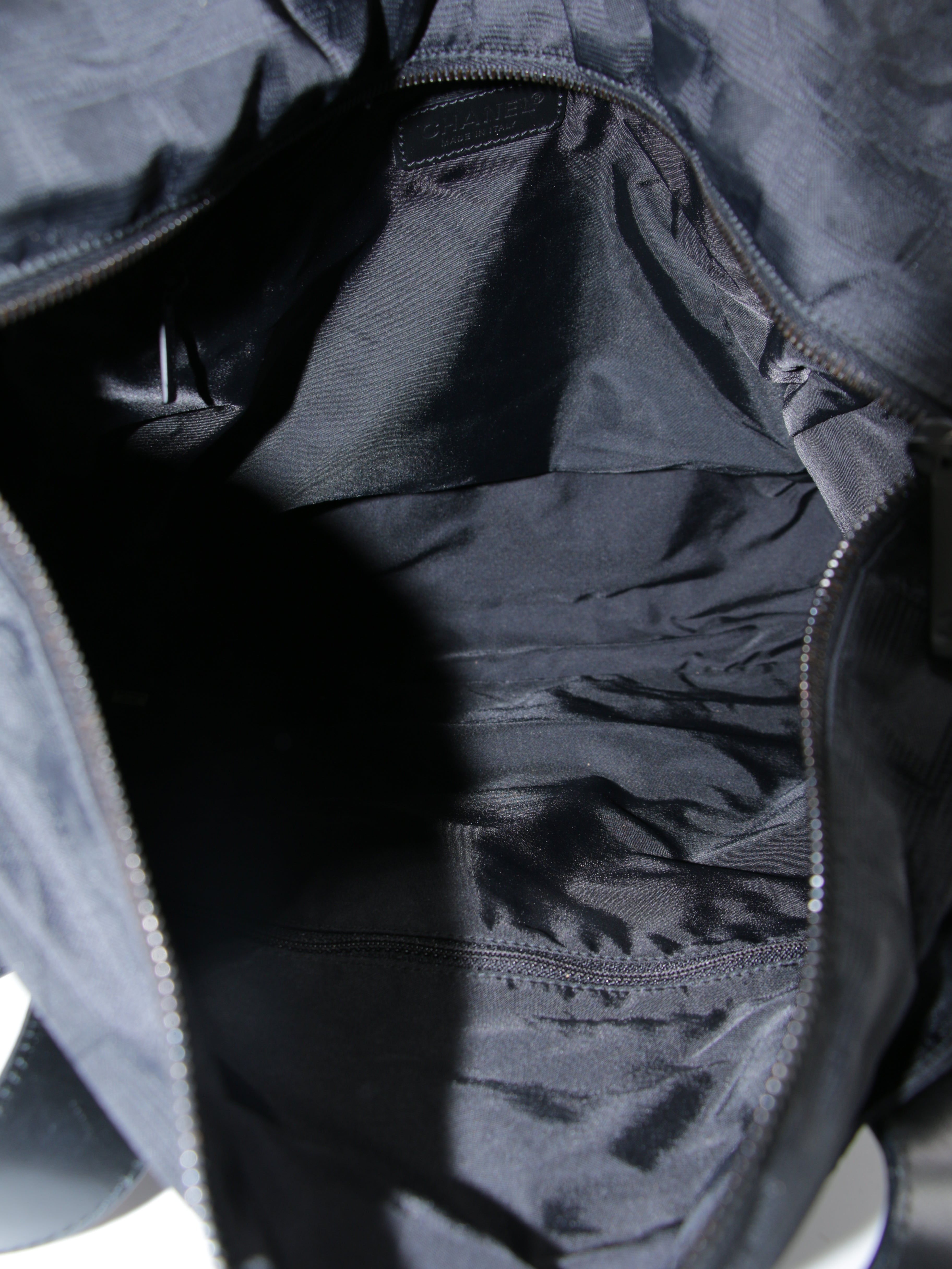 Large Travel Line Tote