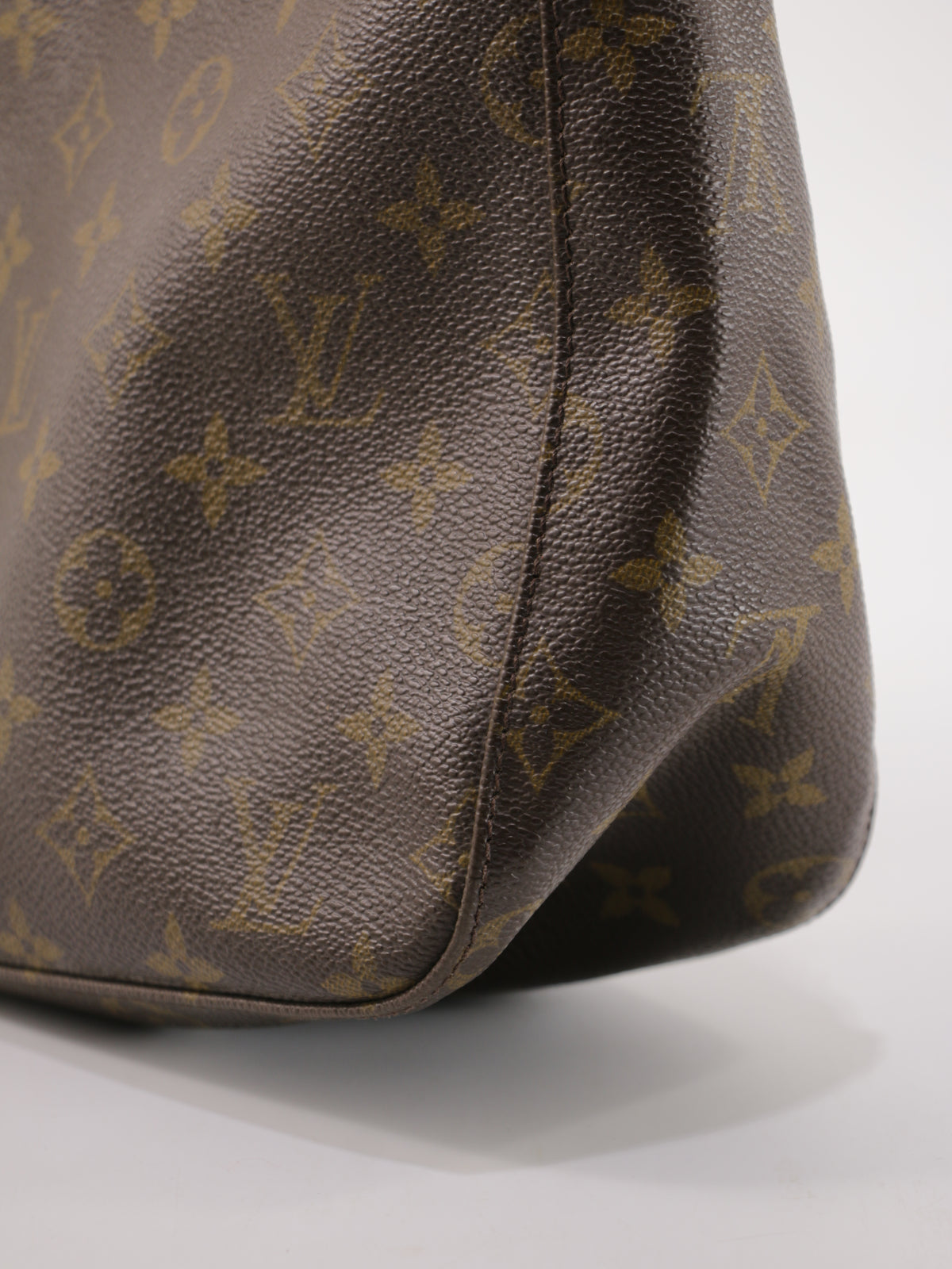 Louis Vuitton Looping MM