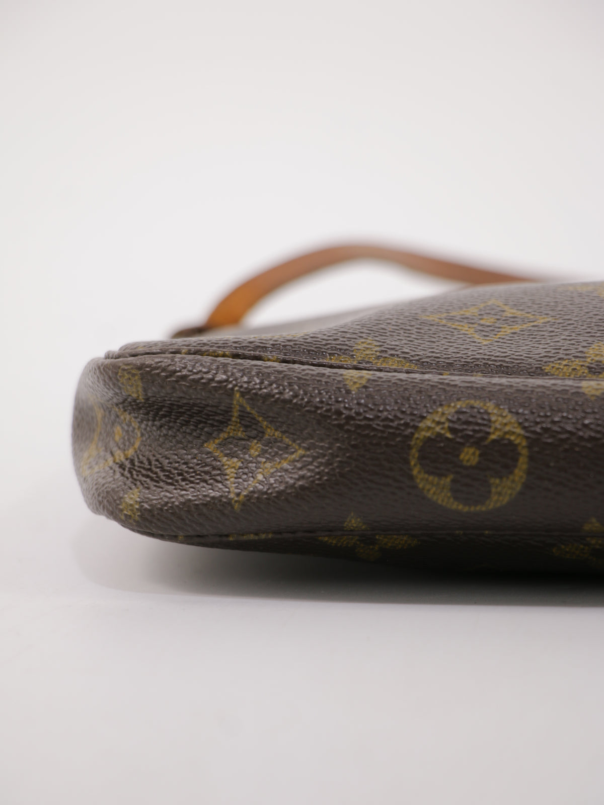 Louis Vuitton Accessories Pochette