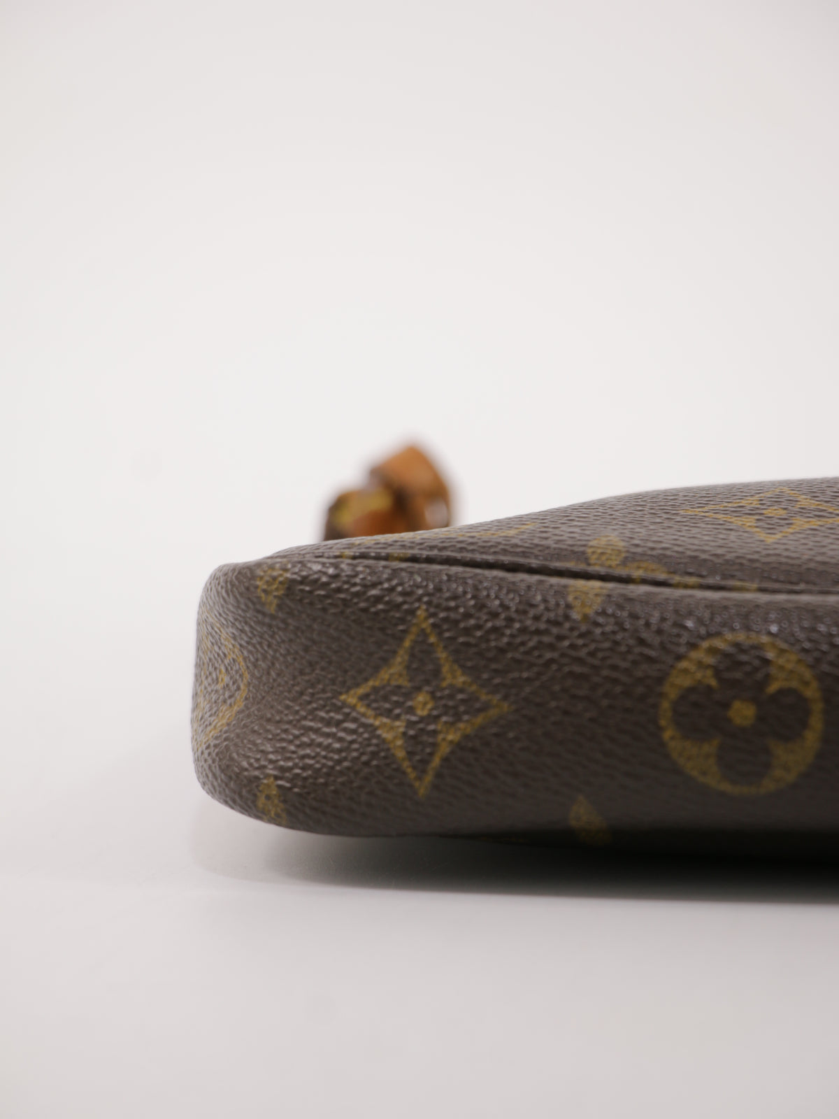 Louis Vuitton Accessories Pochette