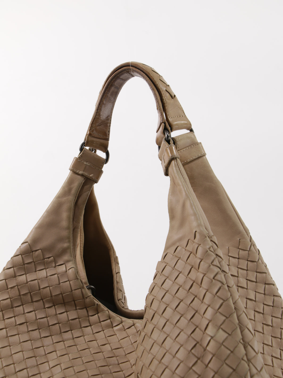 Bottega Veneta Medium Campana Hobo