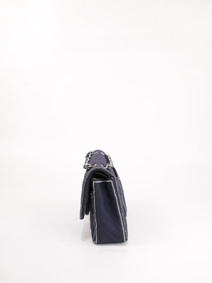 Medium Classic Flap