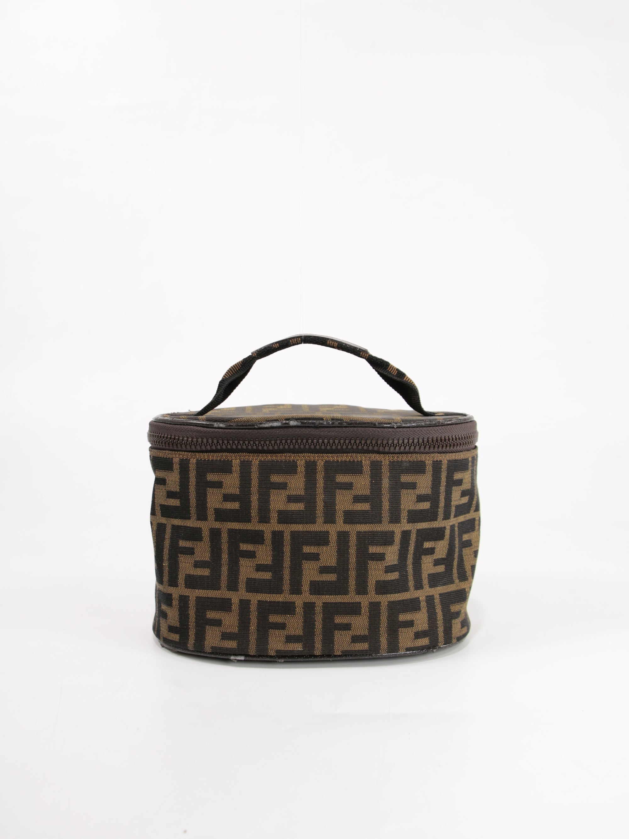 Cosmetic pouch