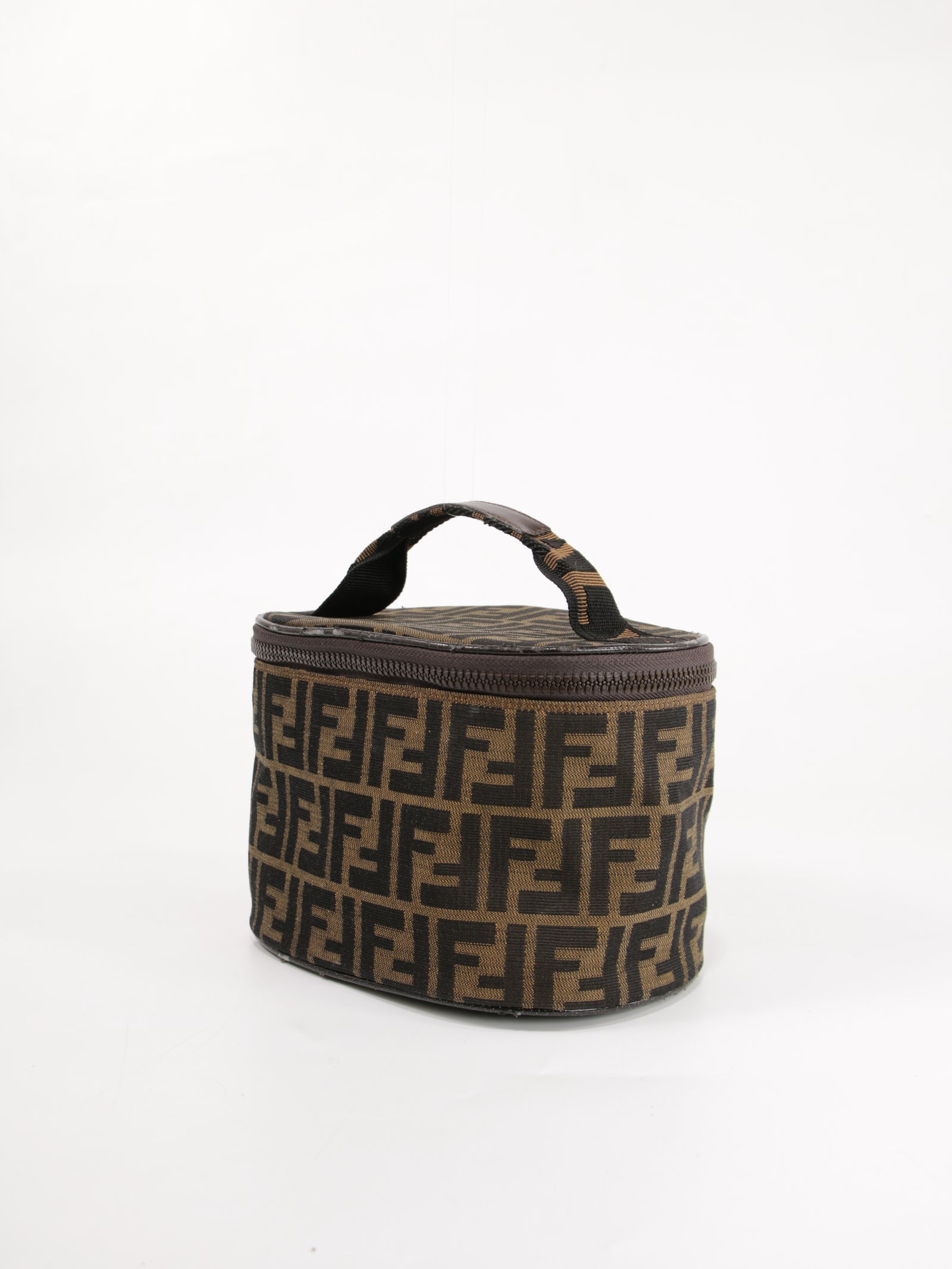 Cosmetic pouch