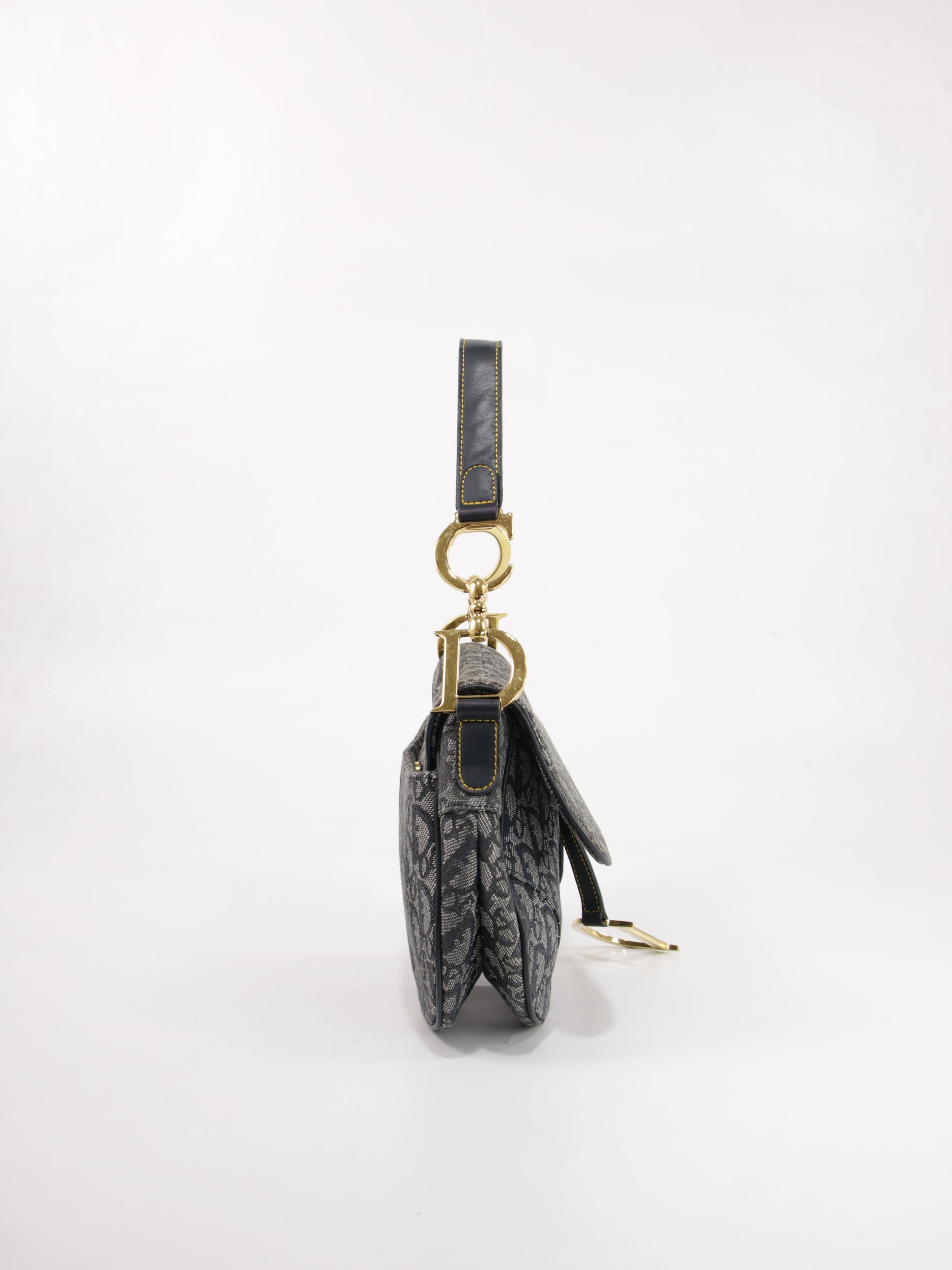 Saddle
