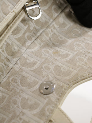 Saddle