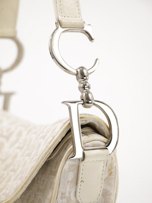 Saddle