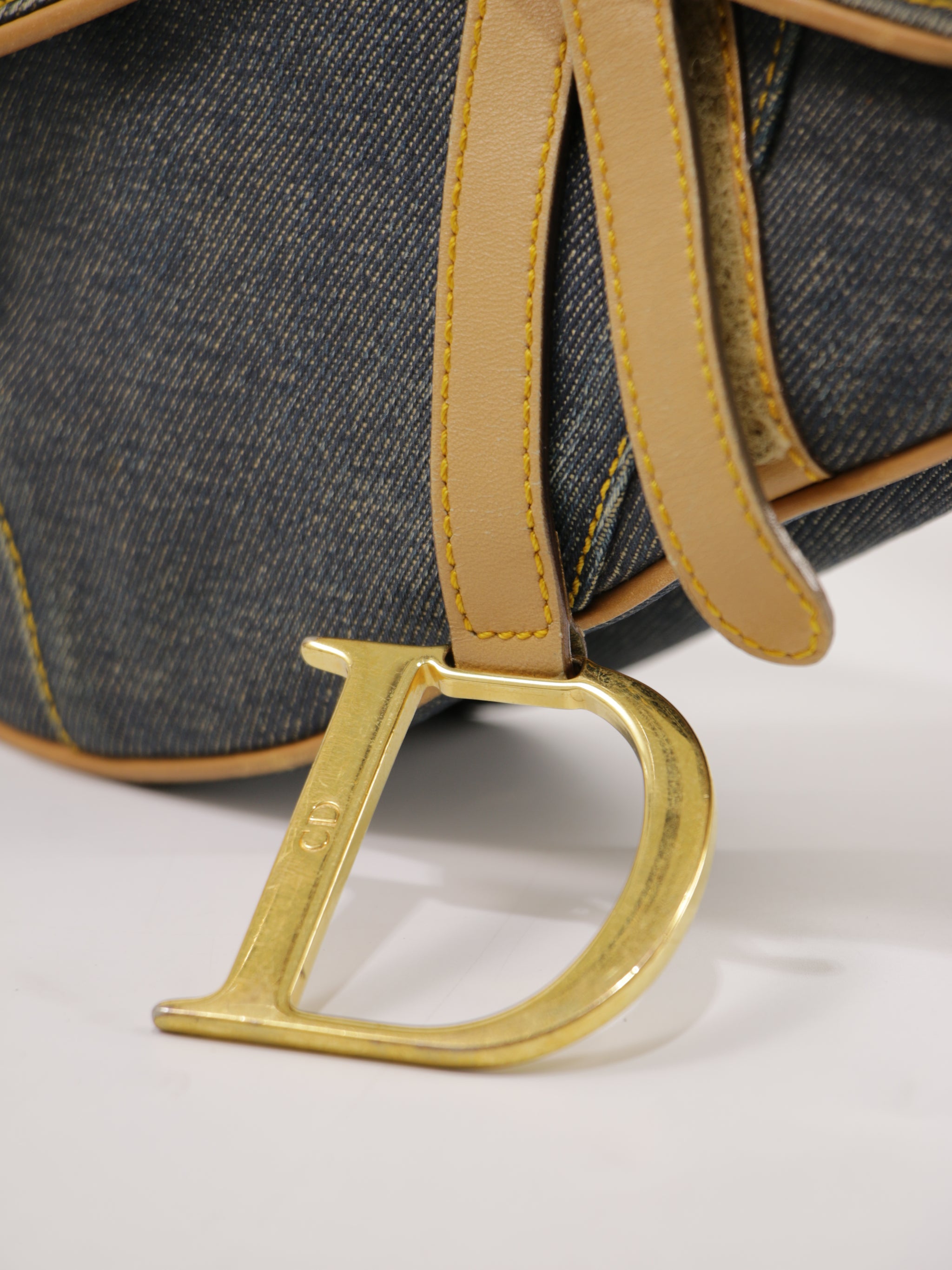 Saddle