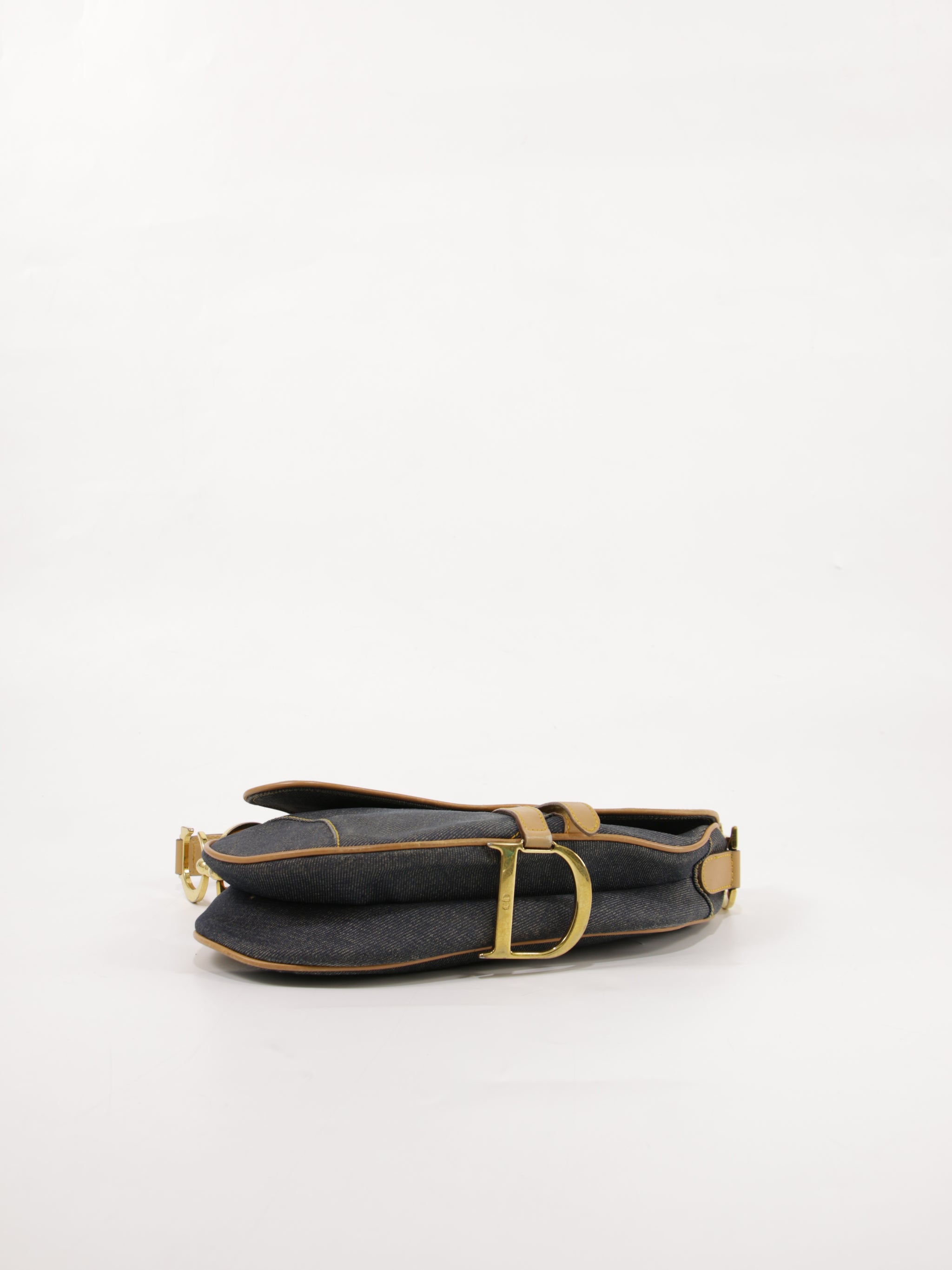 Saddle