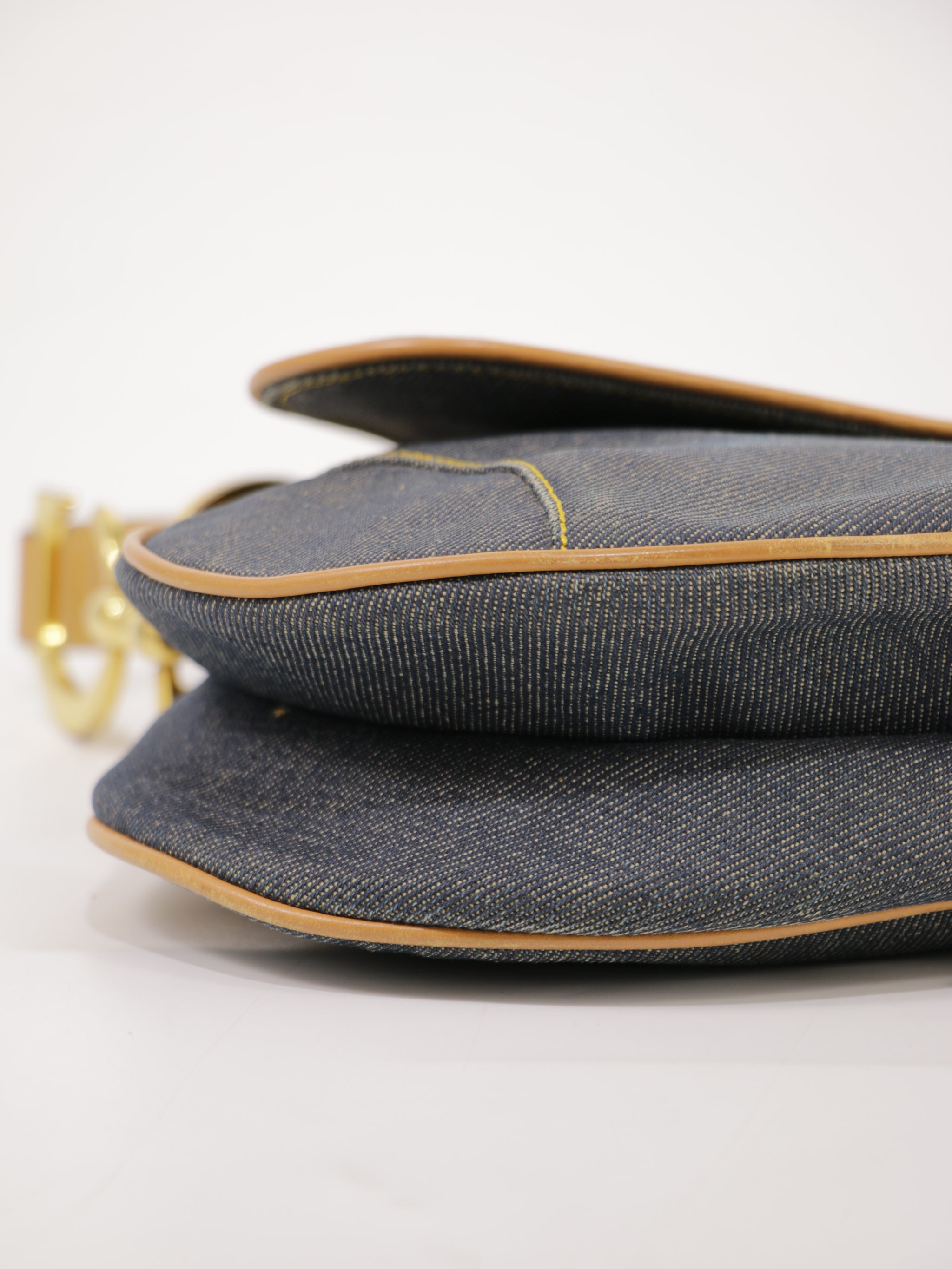 Saddle