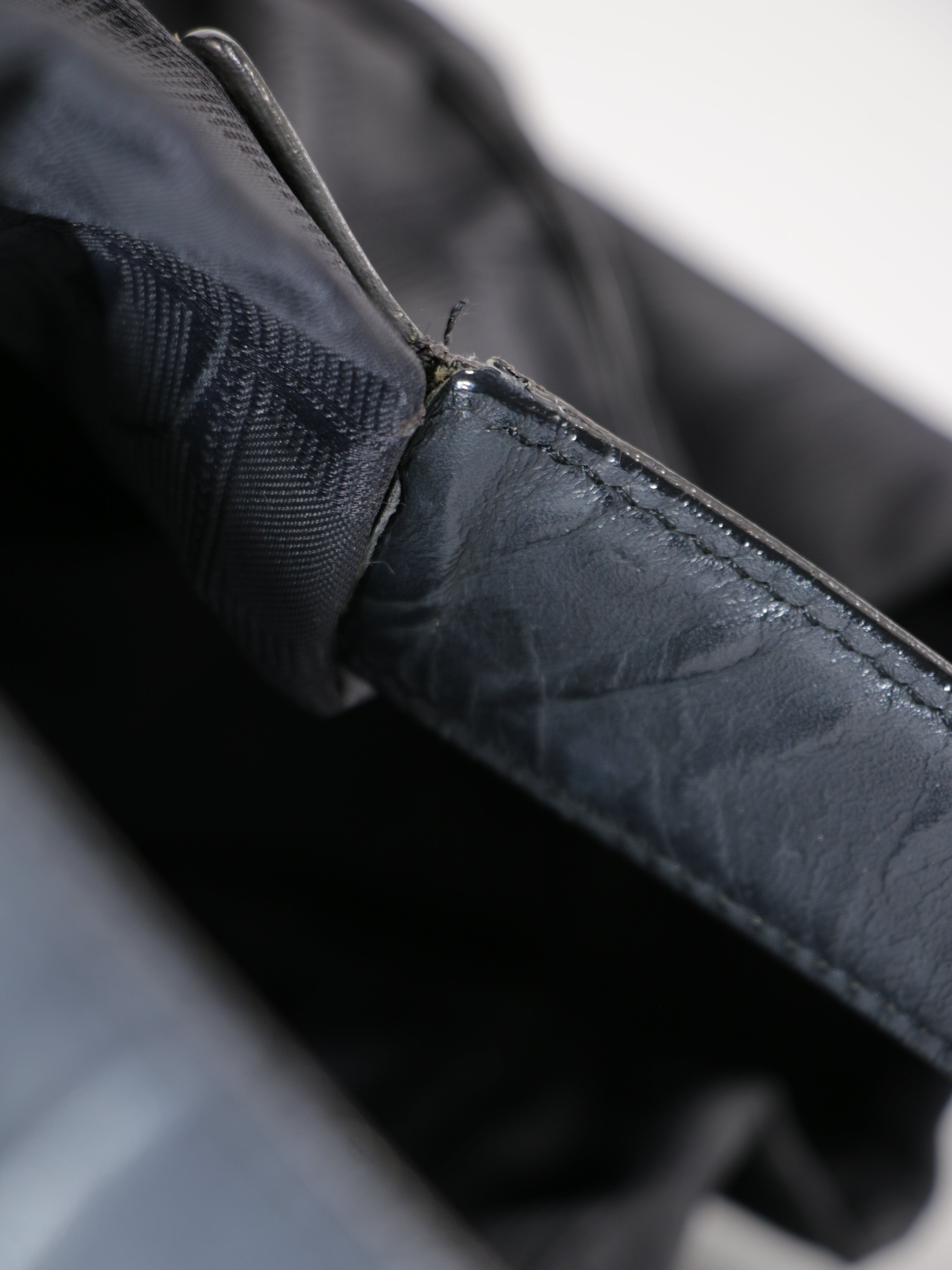 Medium New Travel Line Tote