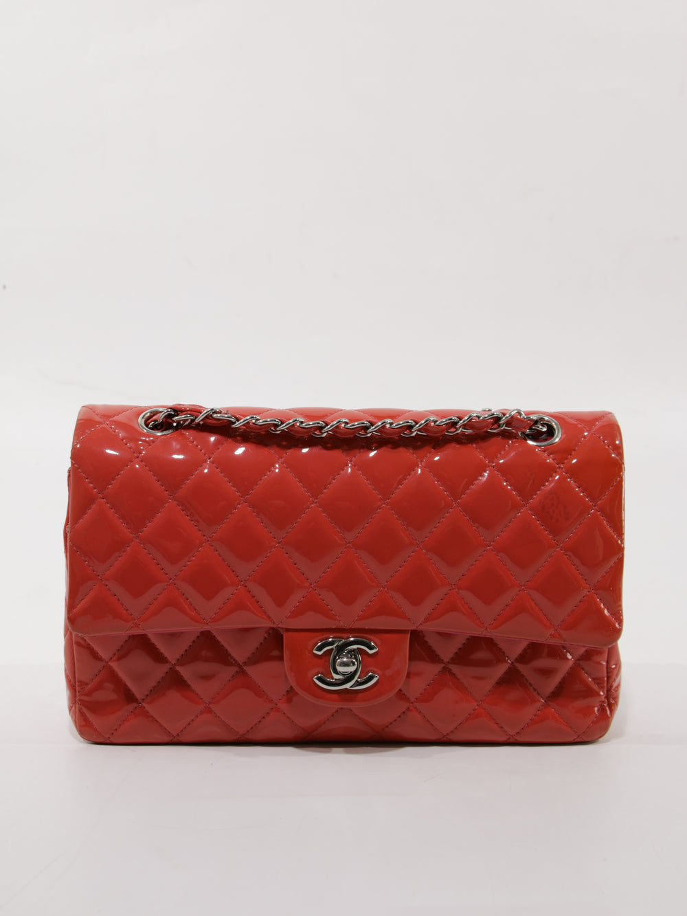 Medium Classic Flap
