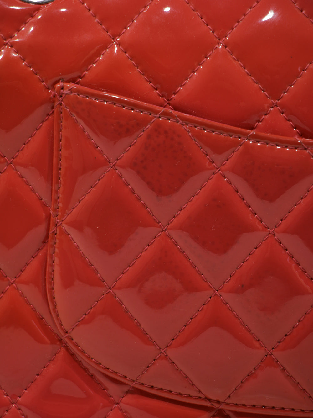 Medium Classic Flap