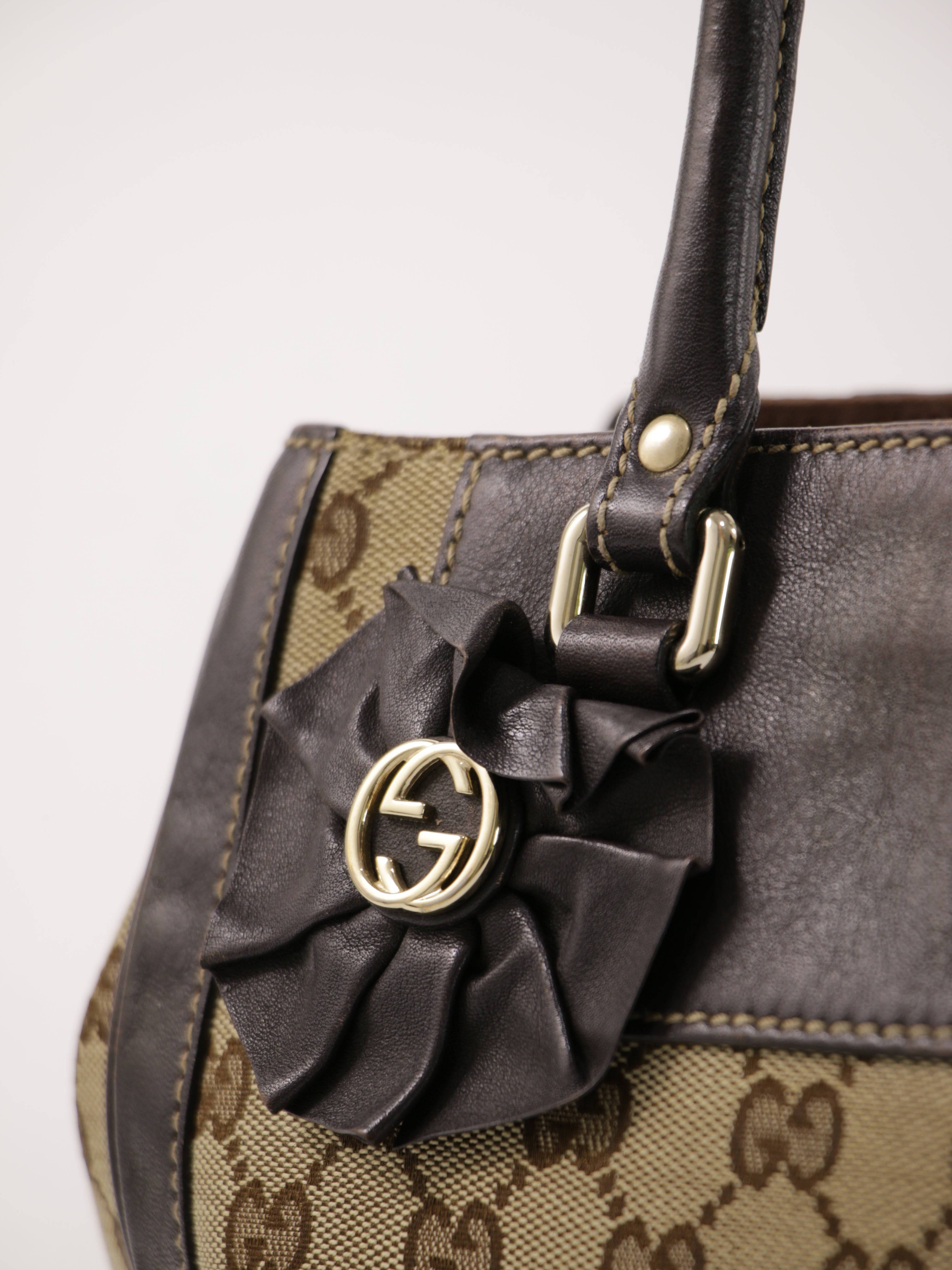 Gucci Shoulder Bag