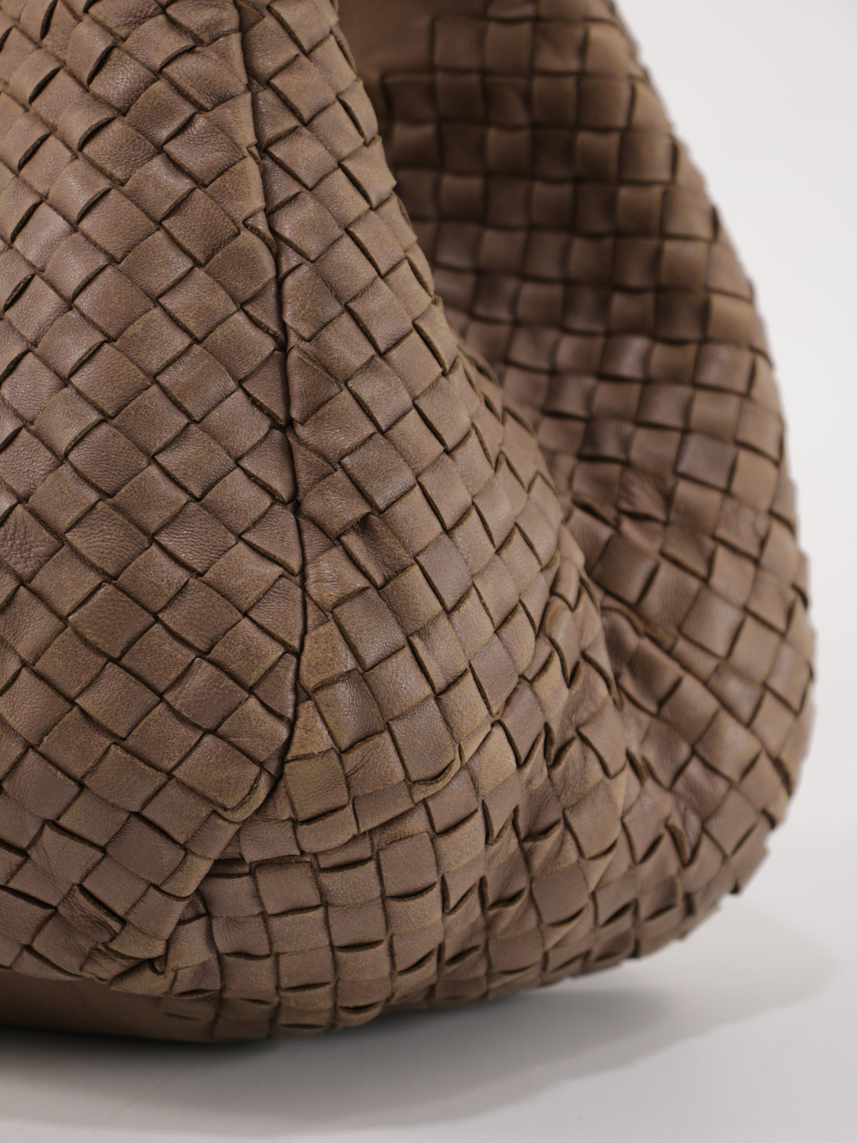 Bottega Veneta Medium Campana Hobo