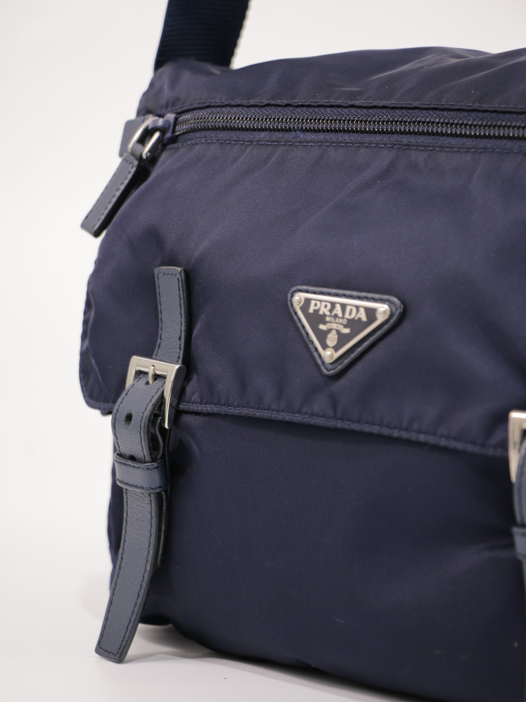 Double Buckle Messenger