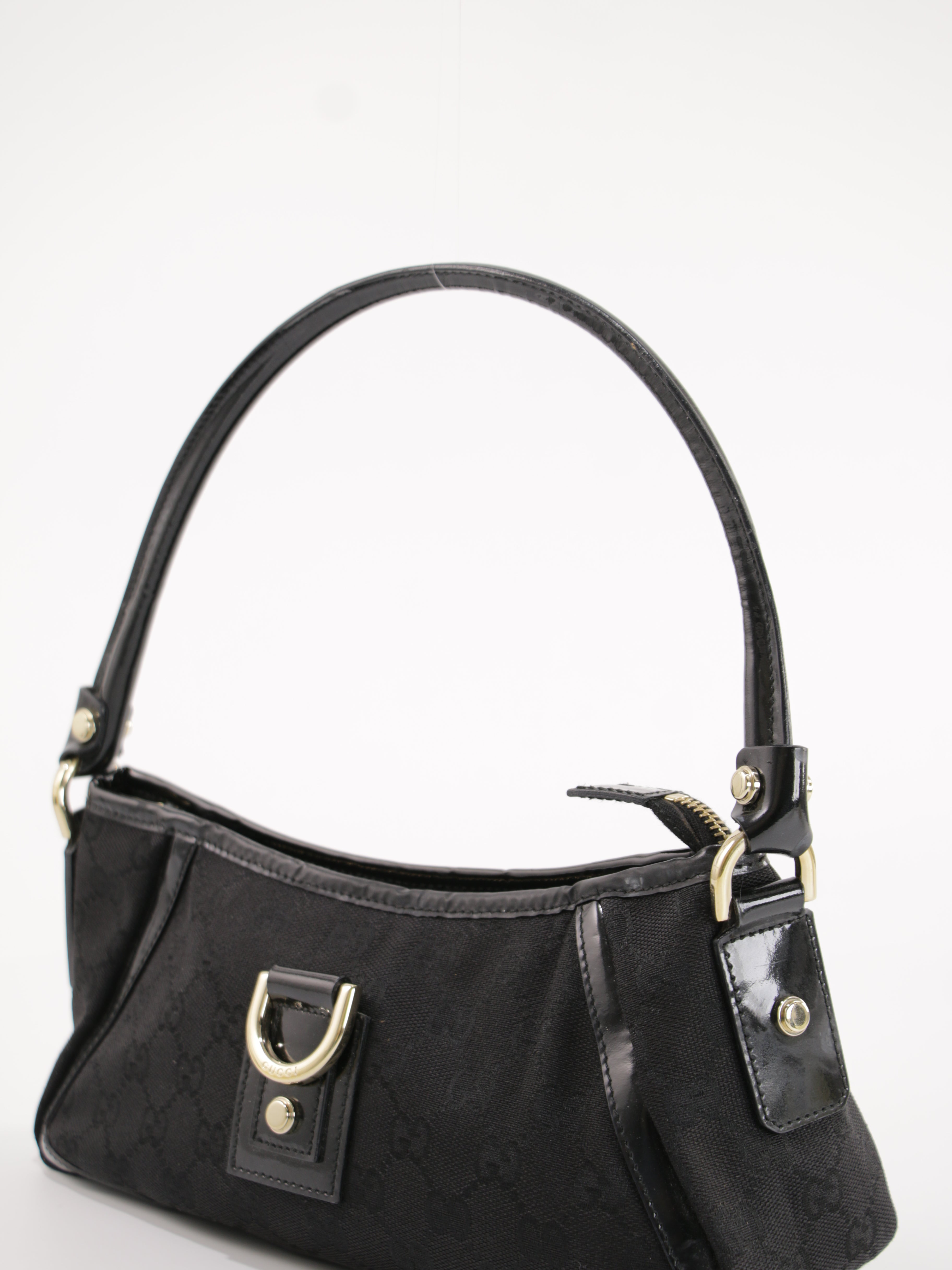 Abbey D-Ring Pochette