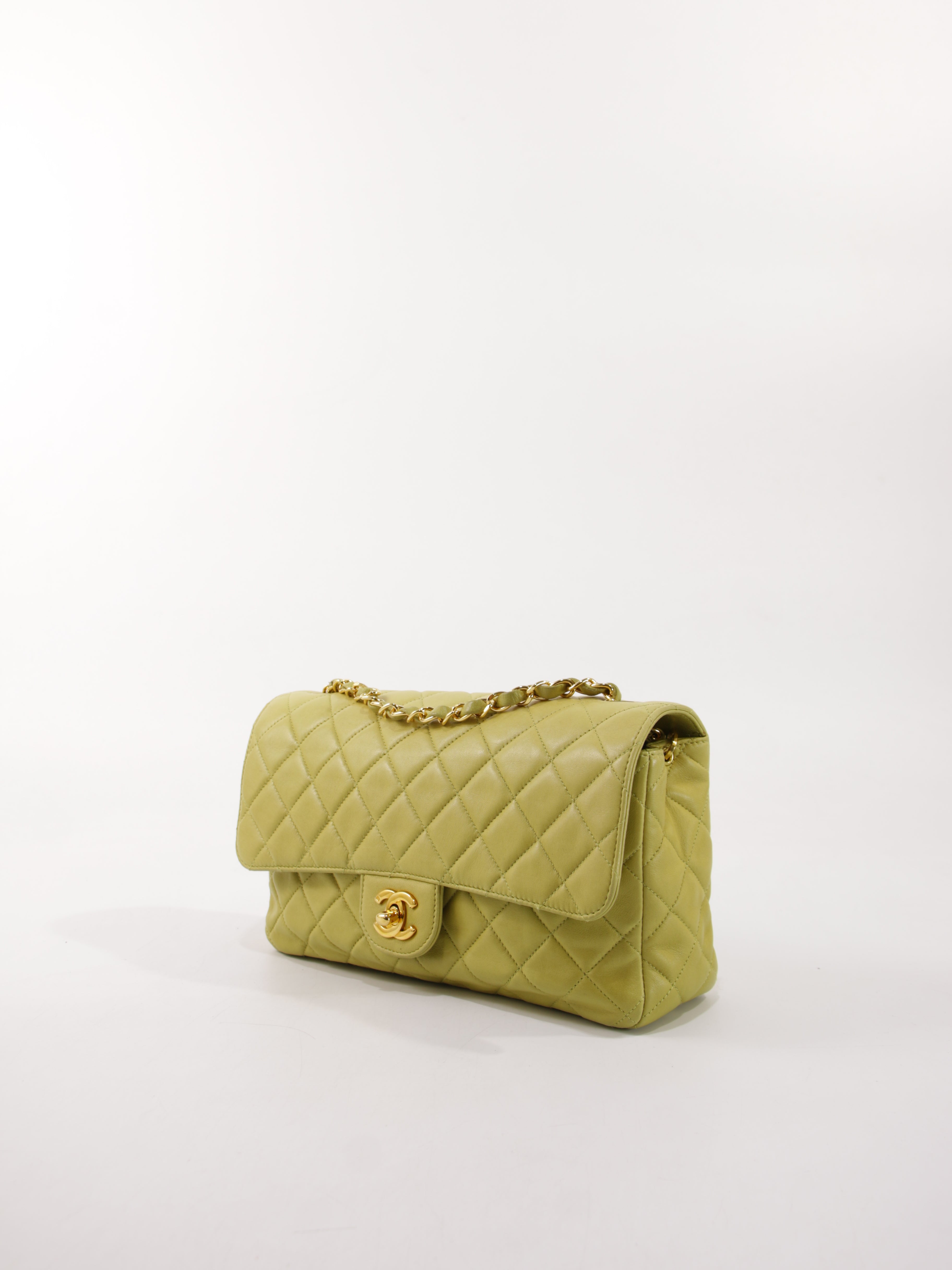 Medium Single Flap