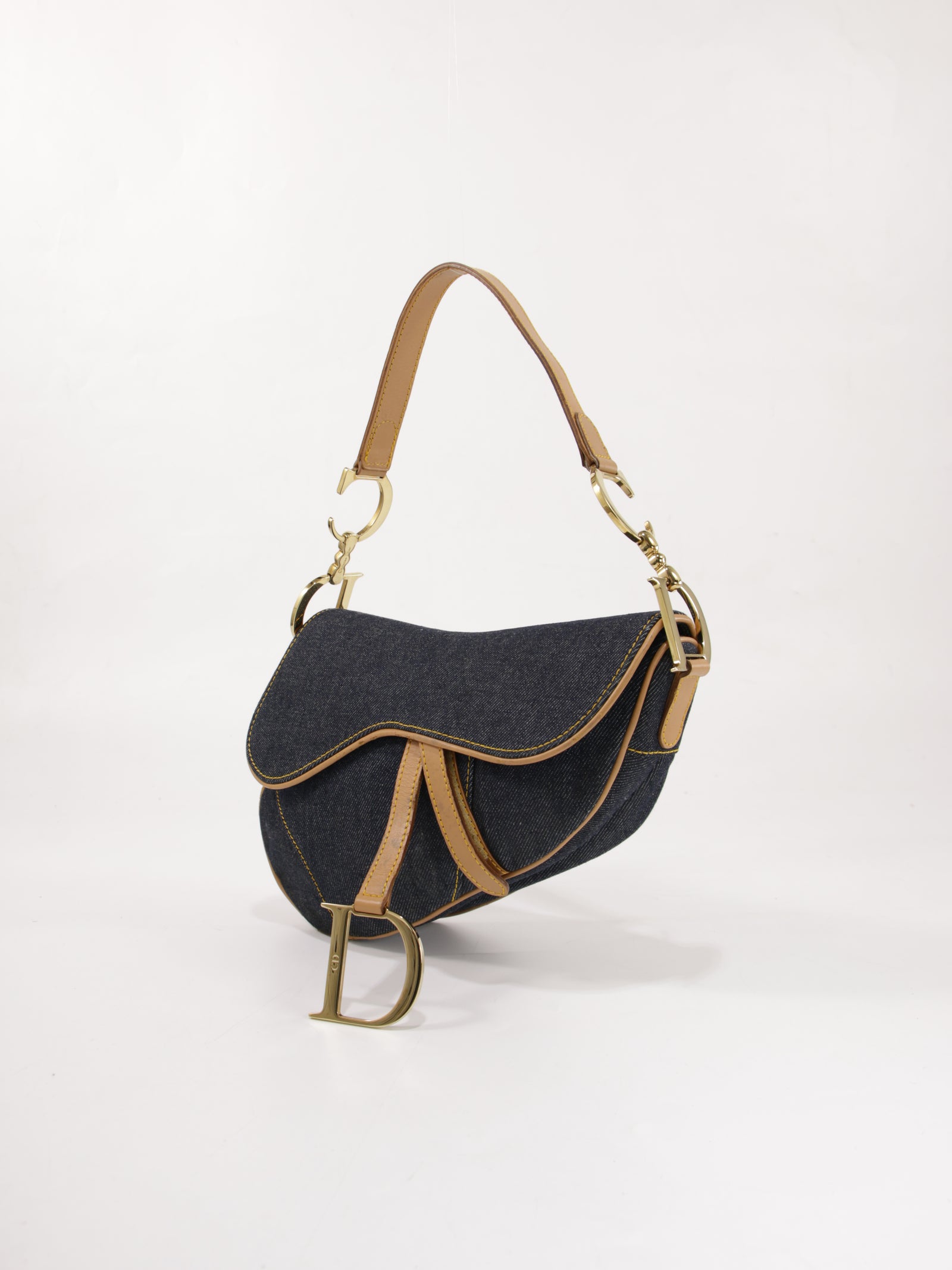 Saddle