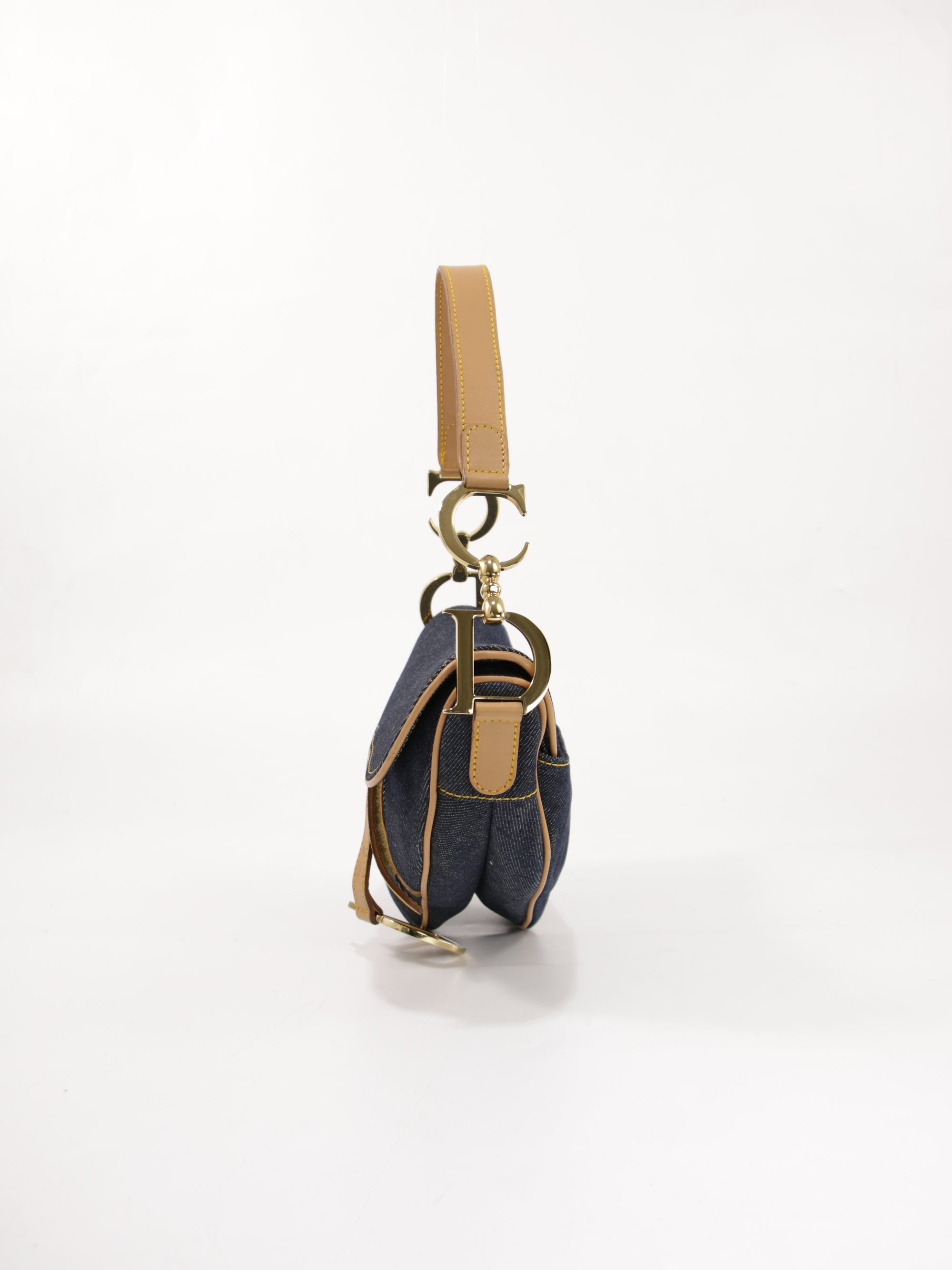 Saddle