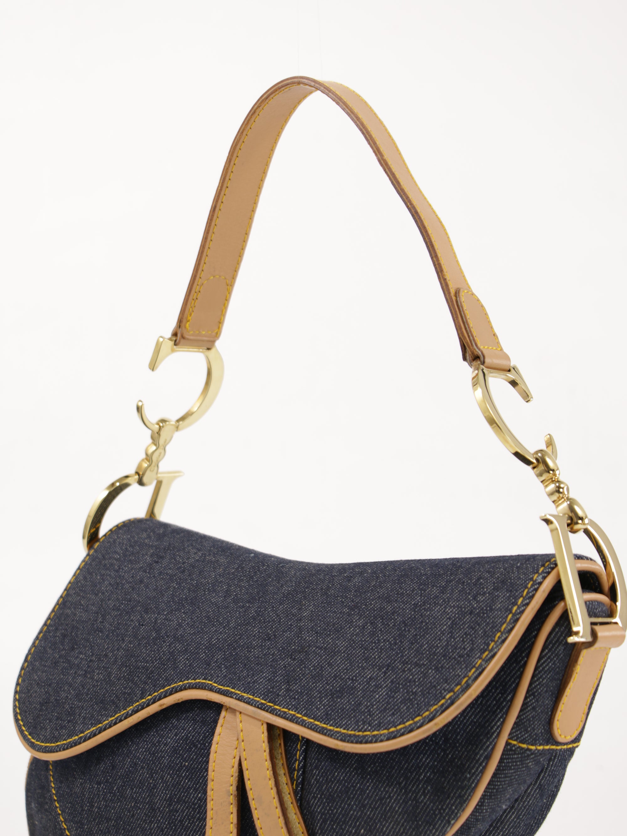 Saddle