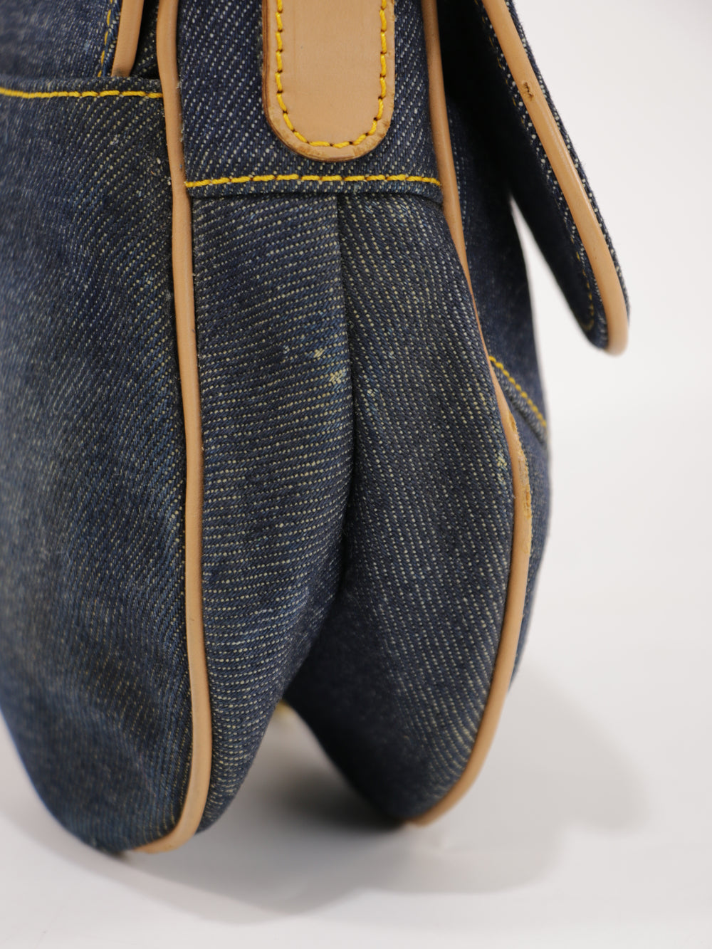 Saddle