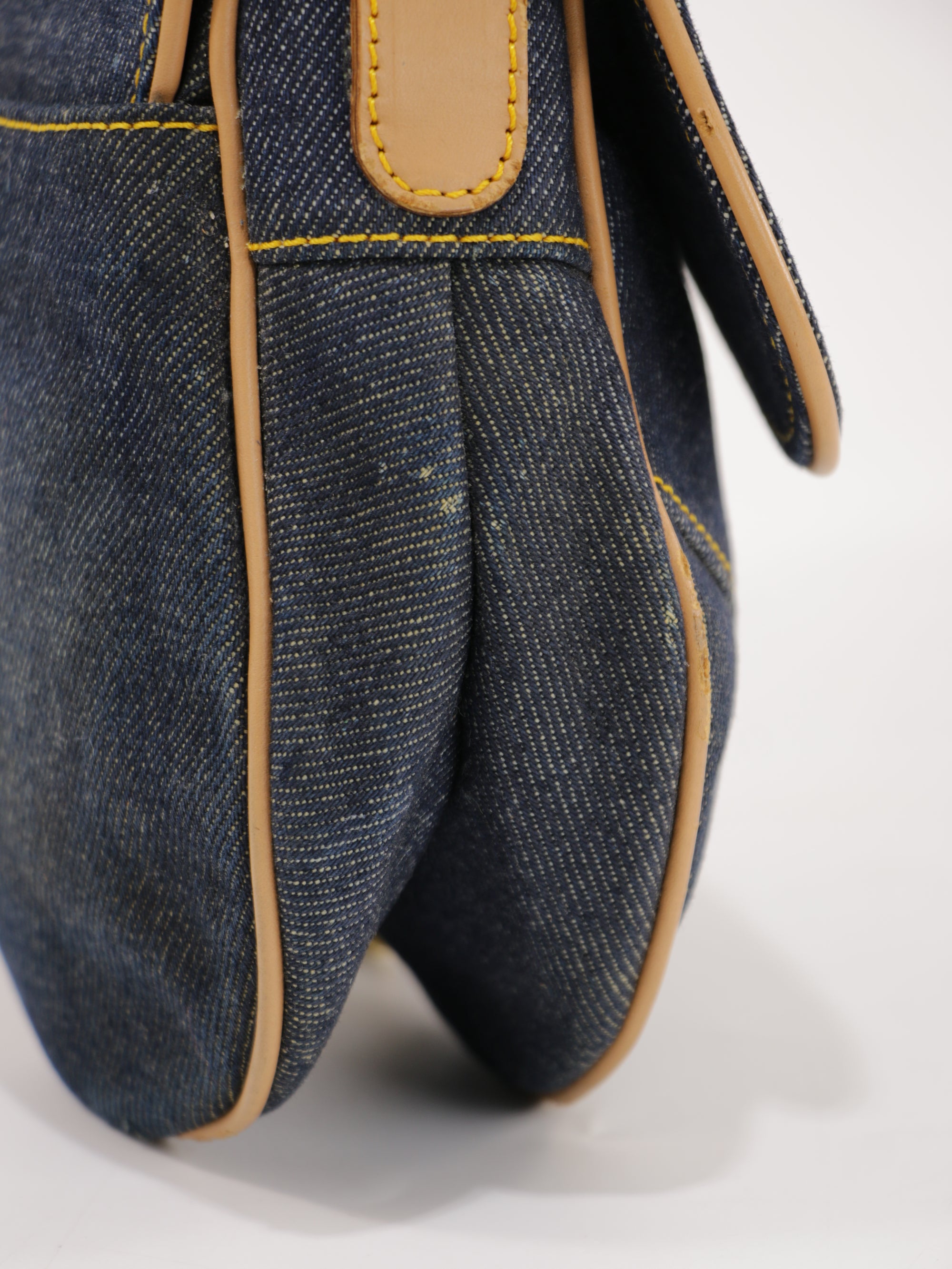 Saddle