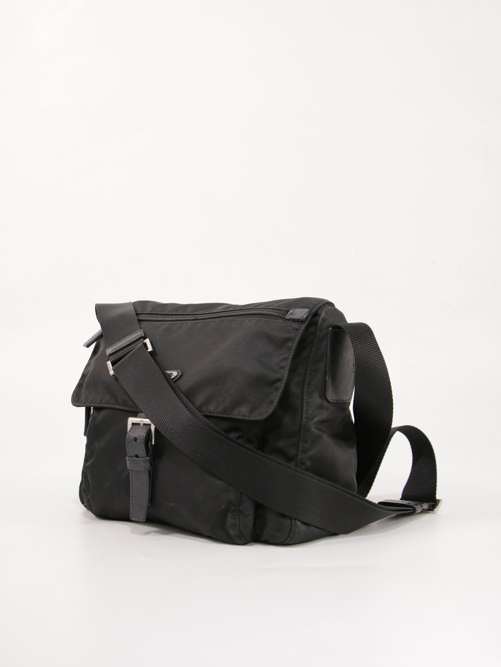 Single Buckle Messenger