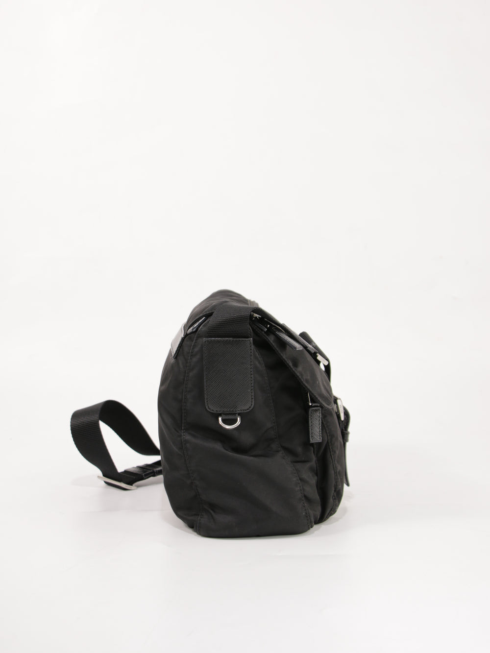 Single Buckle Messenger