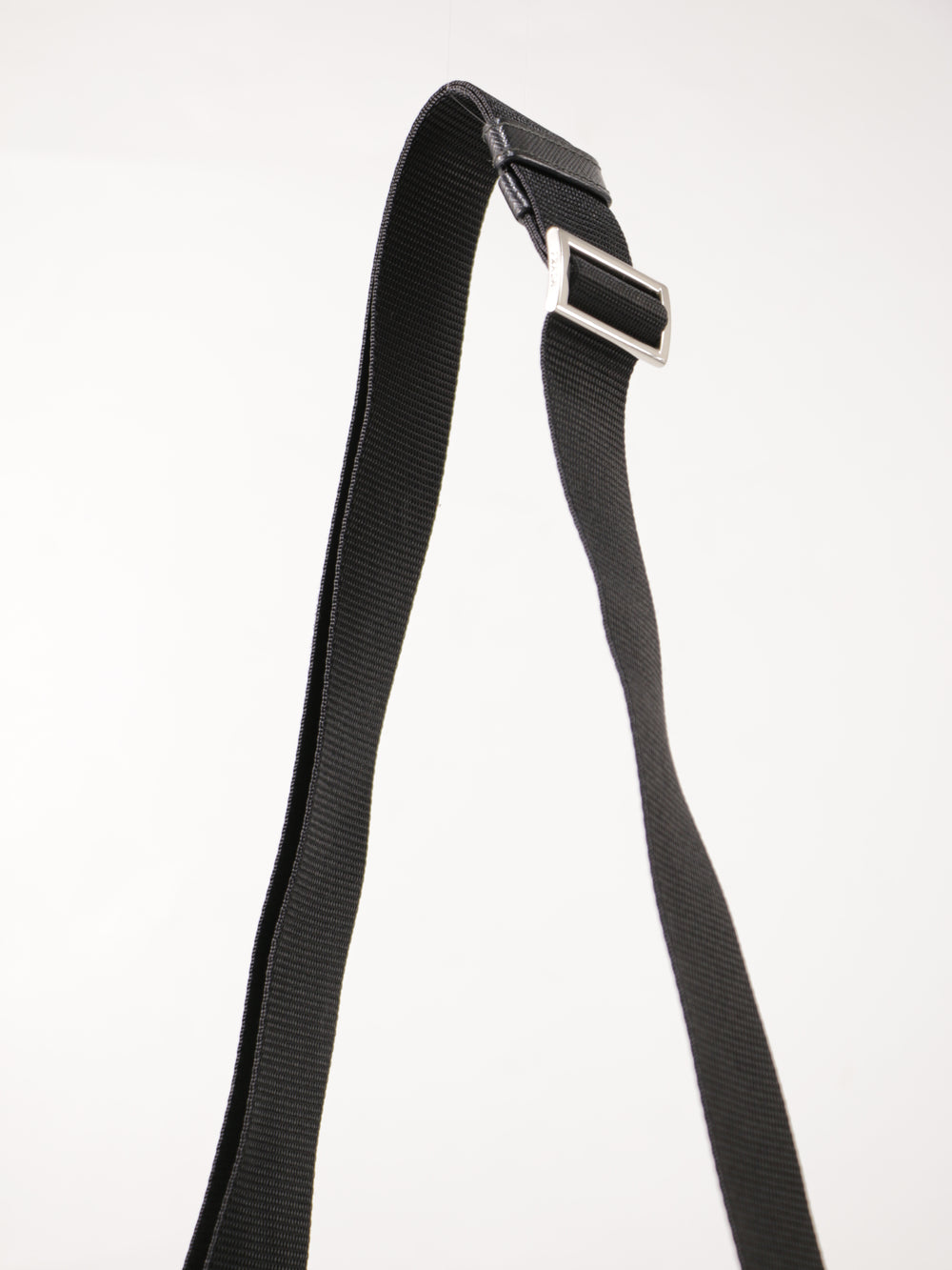 Single Buckle Messenger