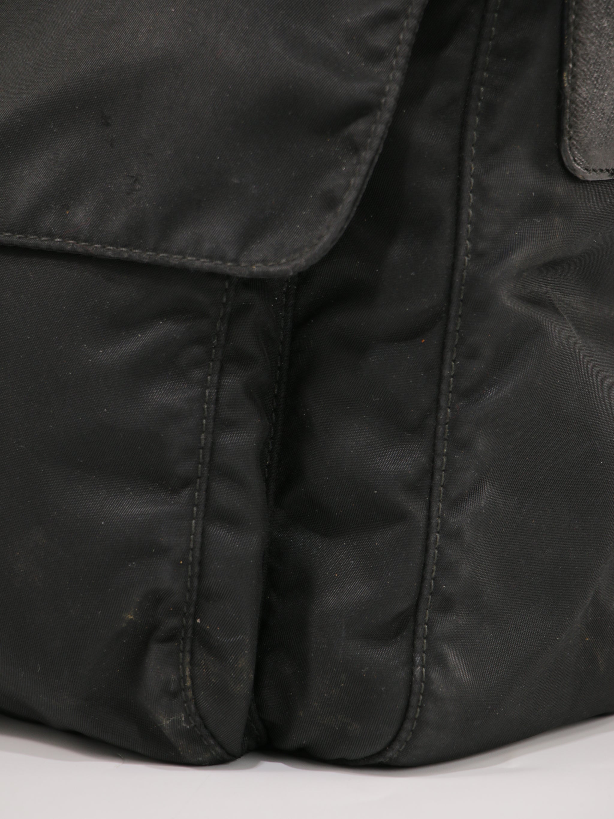 Single Buckle Messenger
